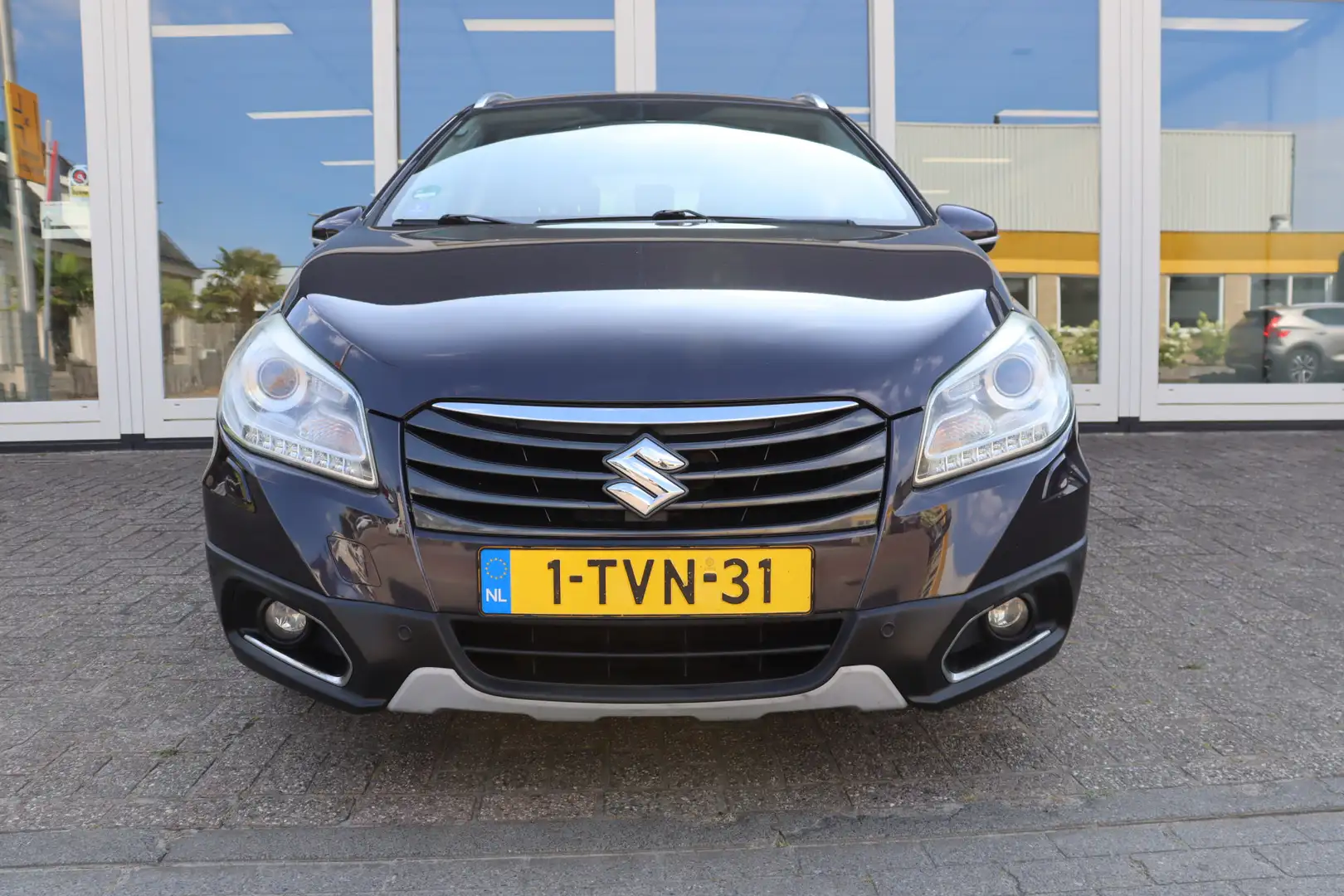 Suzuki SX4 S-Cross 1.6 High Executive, Automaat, Schuif/Kanteldak, Cr Grijs - 2