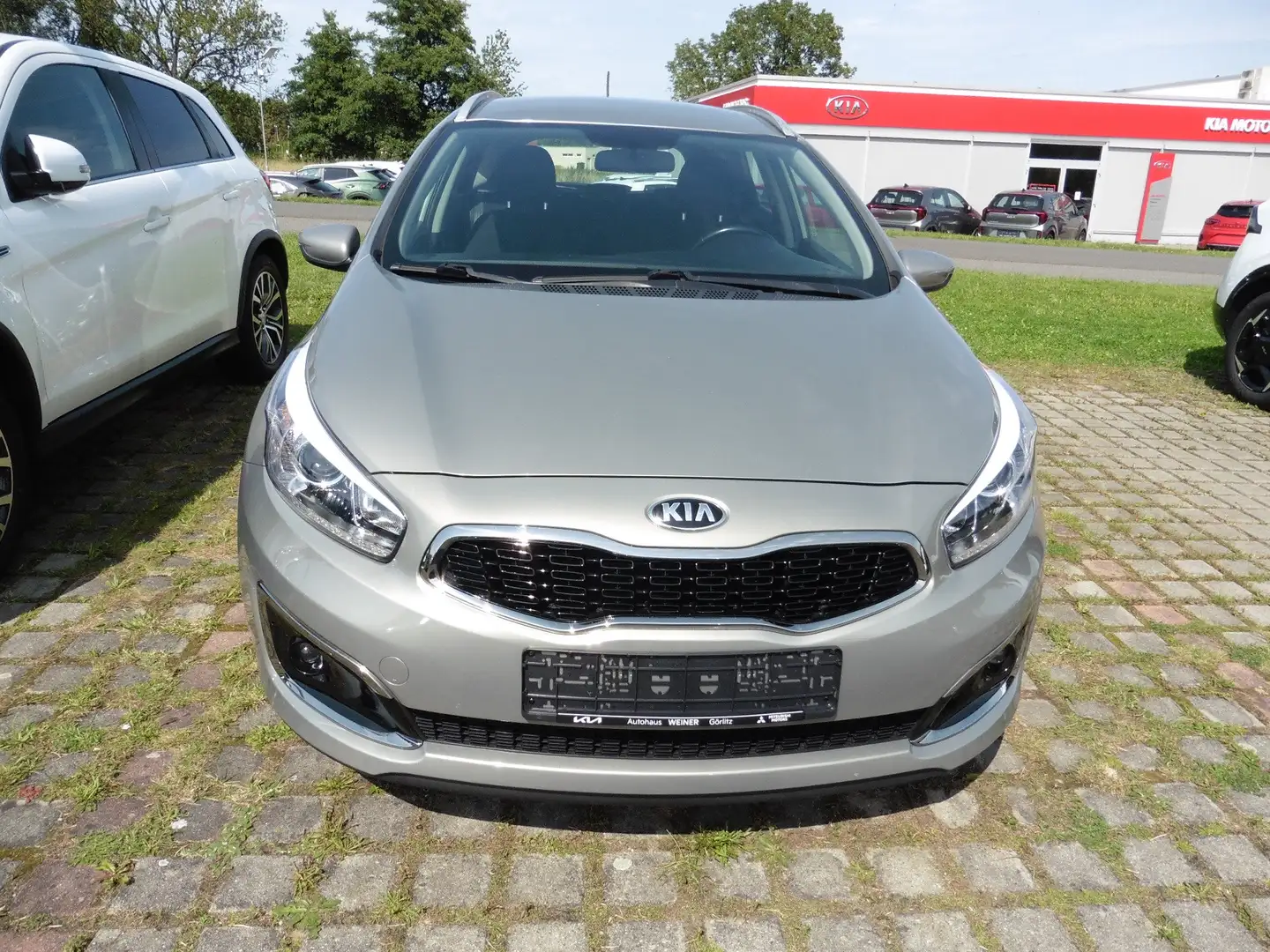 Kia Ceed SW / cee'd SW 1.0 T-GDI ISG Vision Silber - 2