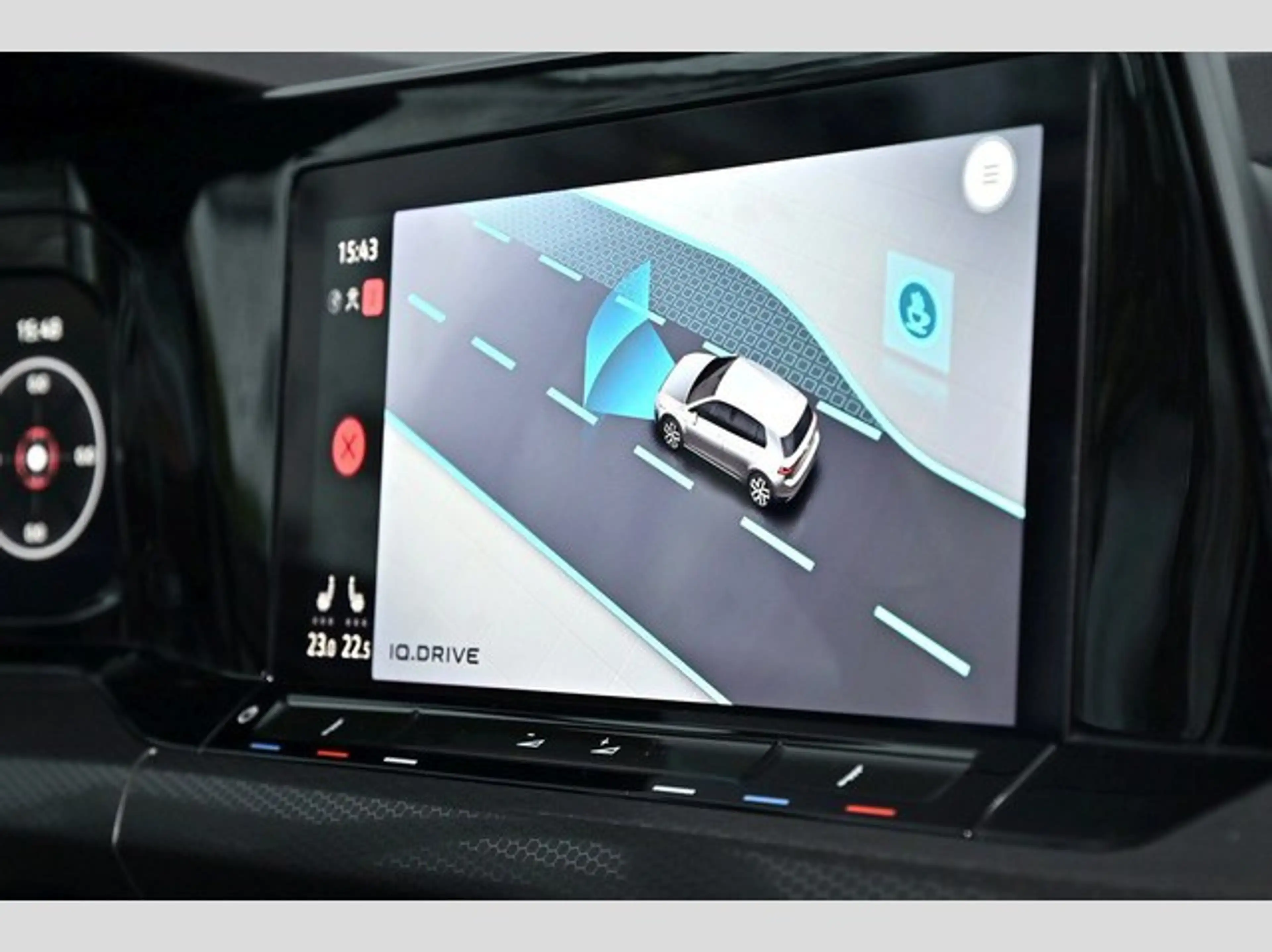Volkswagen Golf VIII Lim. GTD LED CarPlay SHZ Ambiente 1.Hand — photo 14