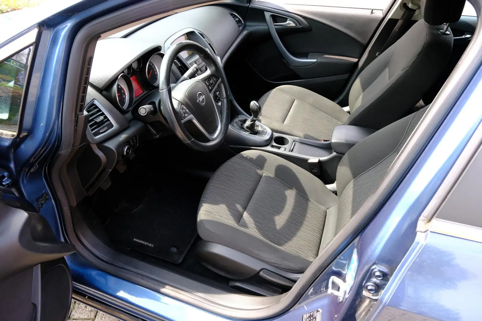 Opel Astra 1.4 Turbo Design Edition Navi|Airco|LMV Kék - 2