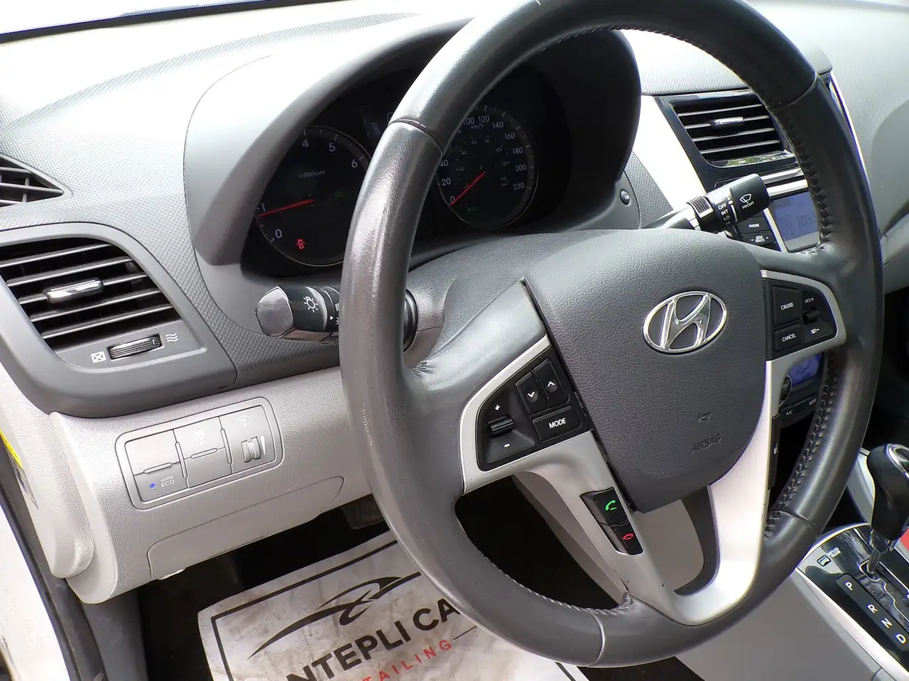 Hyundai ACCENT снимка Hyundai ACCENT