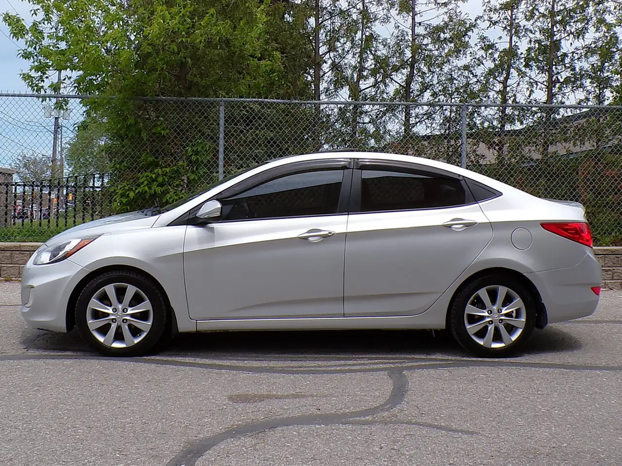 Hyundai ACCENT снимка Hyundai ACCENT