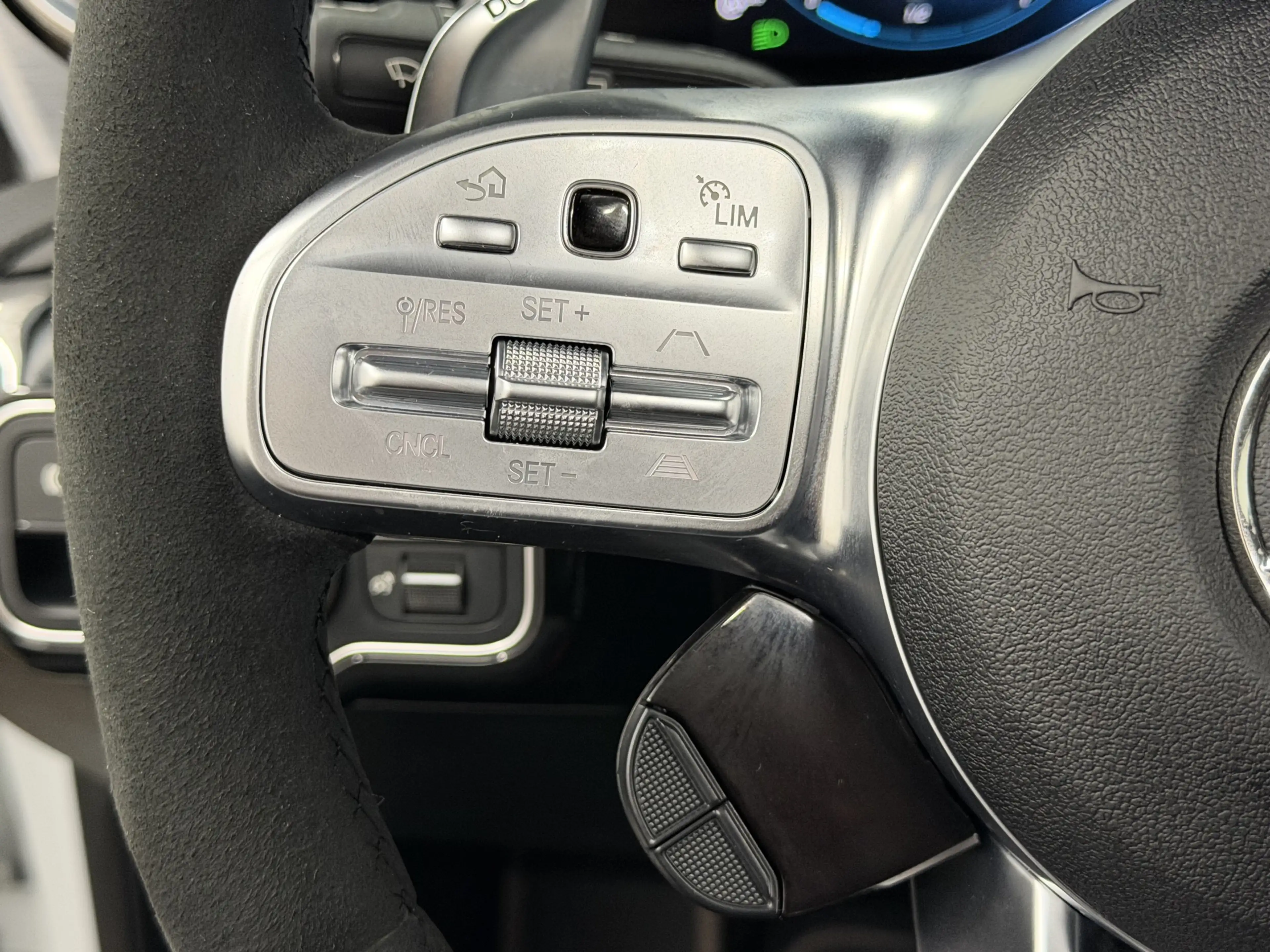 Mercedes-Benz A 35 AMG 4Matic Speedshift DCT 7G AMG Edition 55 — photo 13