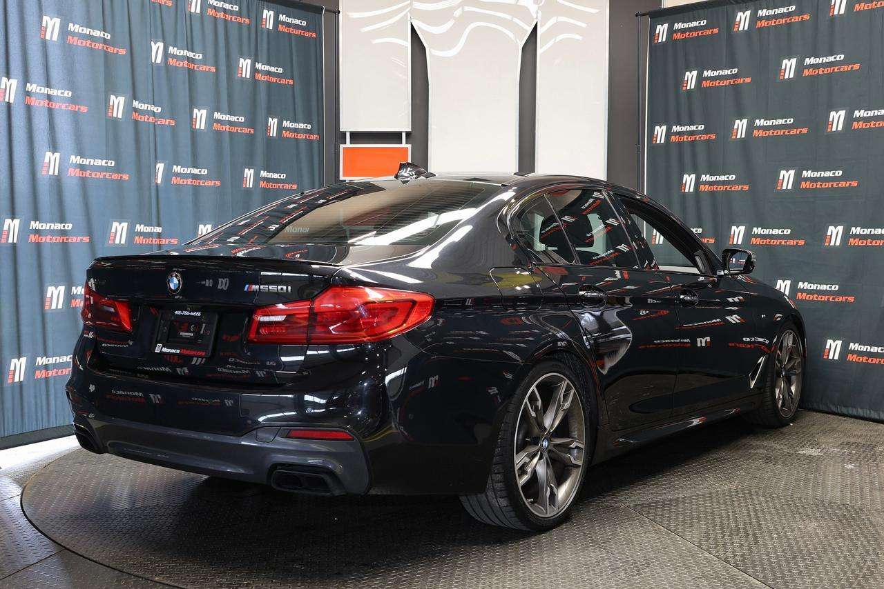 2018 BMW 5 Series M550i xDrive - HUD|NAVI|360CAM|SUNROOF|BLINDSPOT — снимка 1