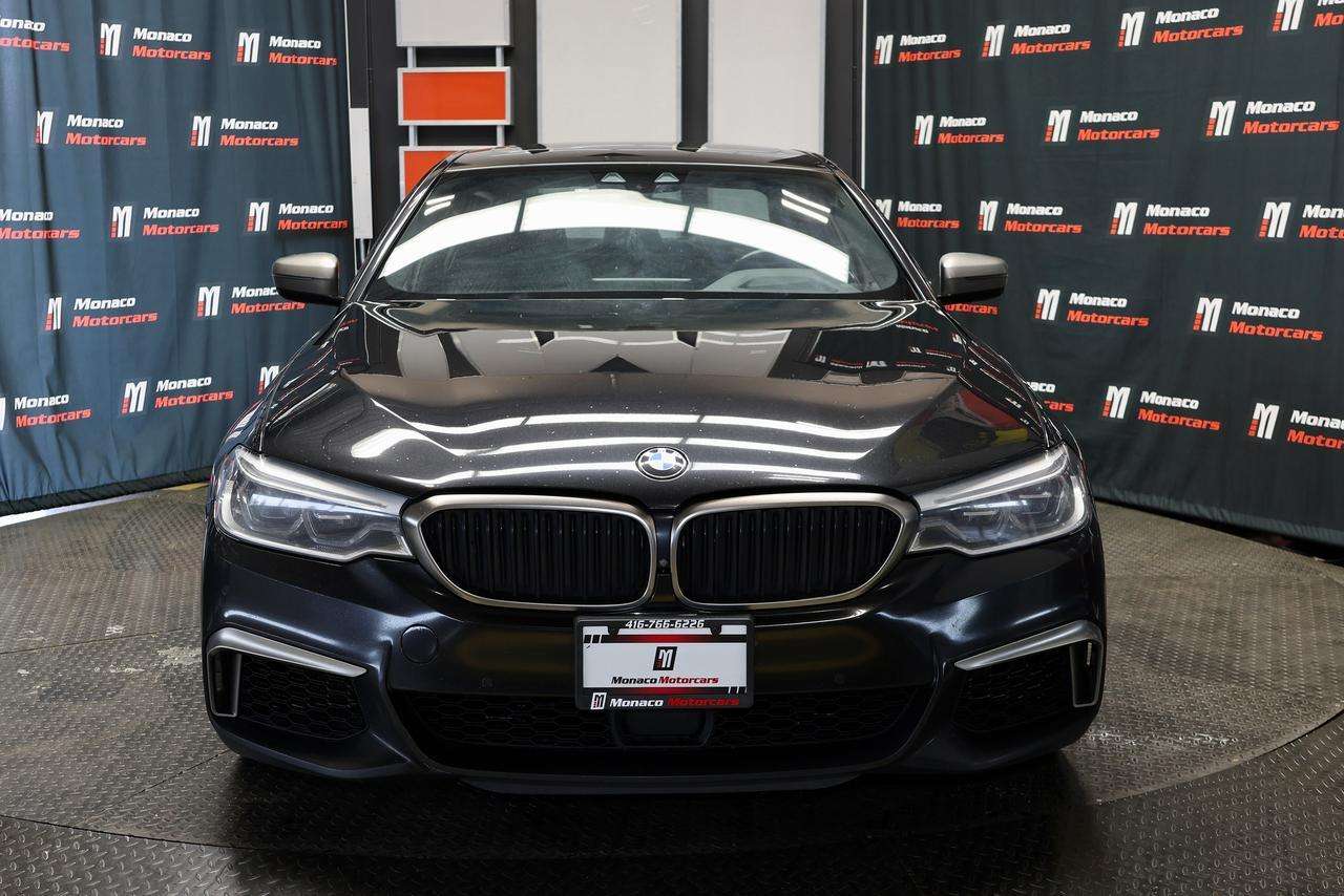 2018 BMW 5 Series M550i xDrive - HUD|NAVI|360CAM|SUNROOF|BLINDSPOT — снимка 1