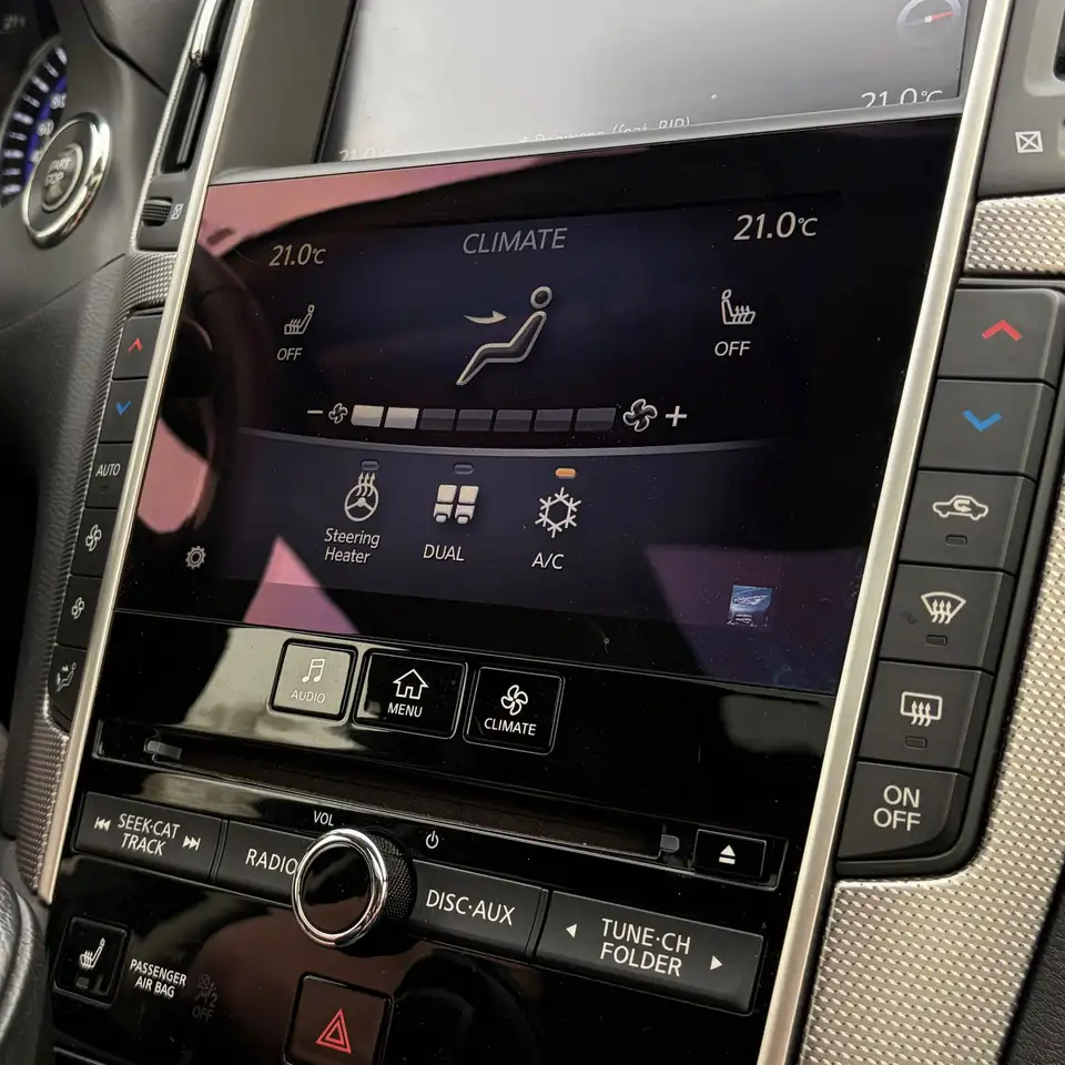 Infiniti Q50 снимка Infiniti Q50