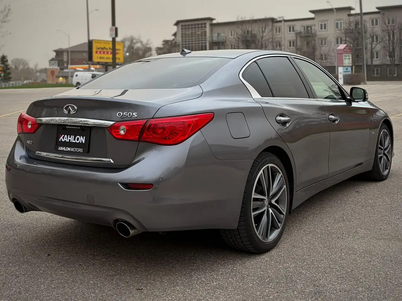 Infiniti Q50 снимка Infiniti Q50
