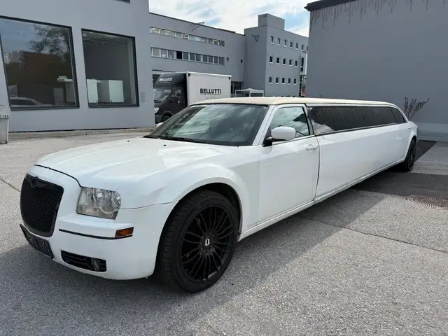 Chrysler 300C Stretchlimousine Stretch Limo Limousine