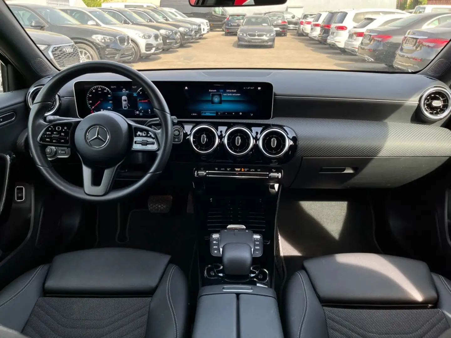 Mercedes-Benz A 180 d*Media-Display+Park-Paket+Keyless Go+Rück Schwarz - 2