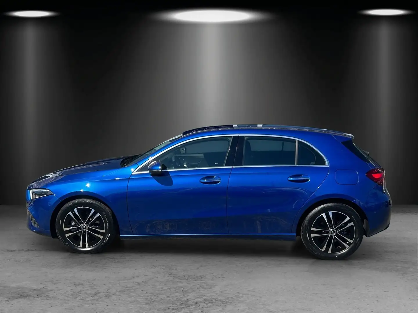 Mercedes-Benz A 200 Progr Advanced+ DISTRO Standhzg LED KeyGo Azul - 2