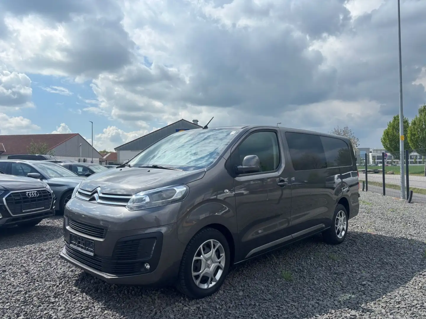Citroen Jumpy 2.0 HDI Club XL Doppelkabine Xenon Navi Ka Grau - 1