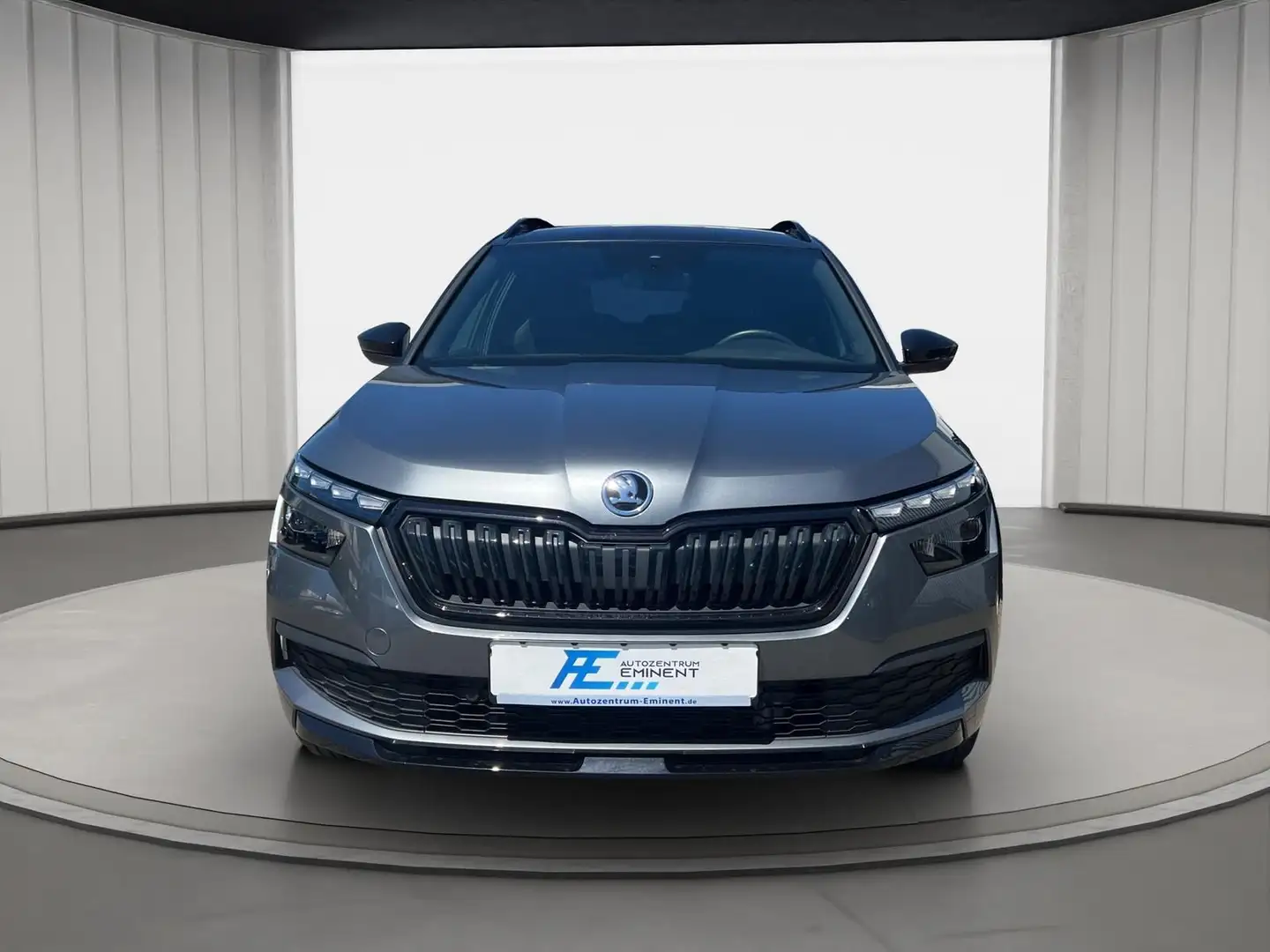 Skoda Kamiq 1.0 TSI DSG Monte Carlo PANO SHZ KAMERA LE Gris - 2