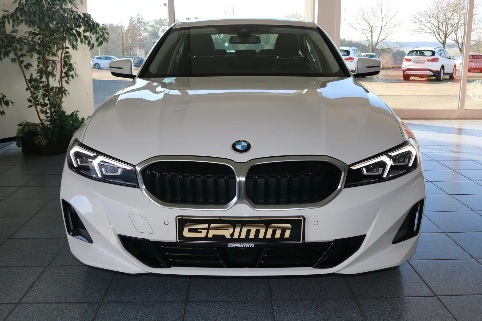 BMW 318 i ACC, Driv- u. Park.-Ass. LED PDC Blanc - 2
