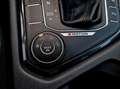 Volkswagen Tiguan 2,0 TDI 4Motion DSG Pano Standheiz AHK Kamera ACC! Silber - thumbnail 12