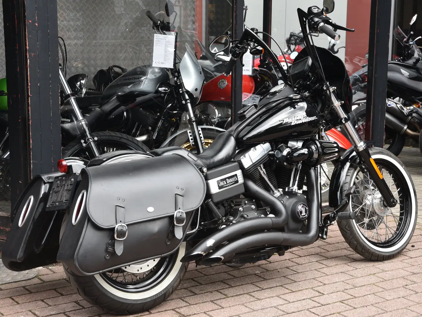 Harley-Davidson Dyna Street Bob ***MOTO VERTE*** Noir - 2