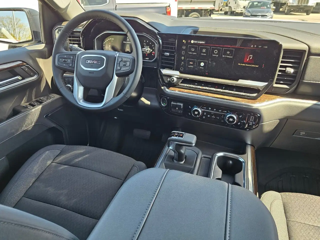 GMC Sierra 1500 снимка GMC Sierra 1500