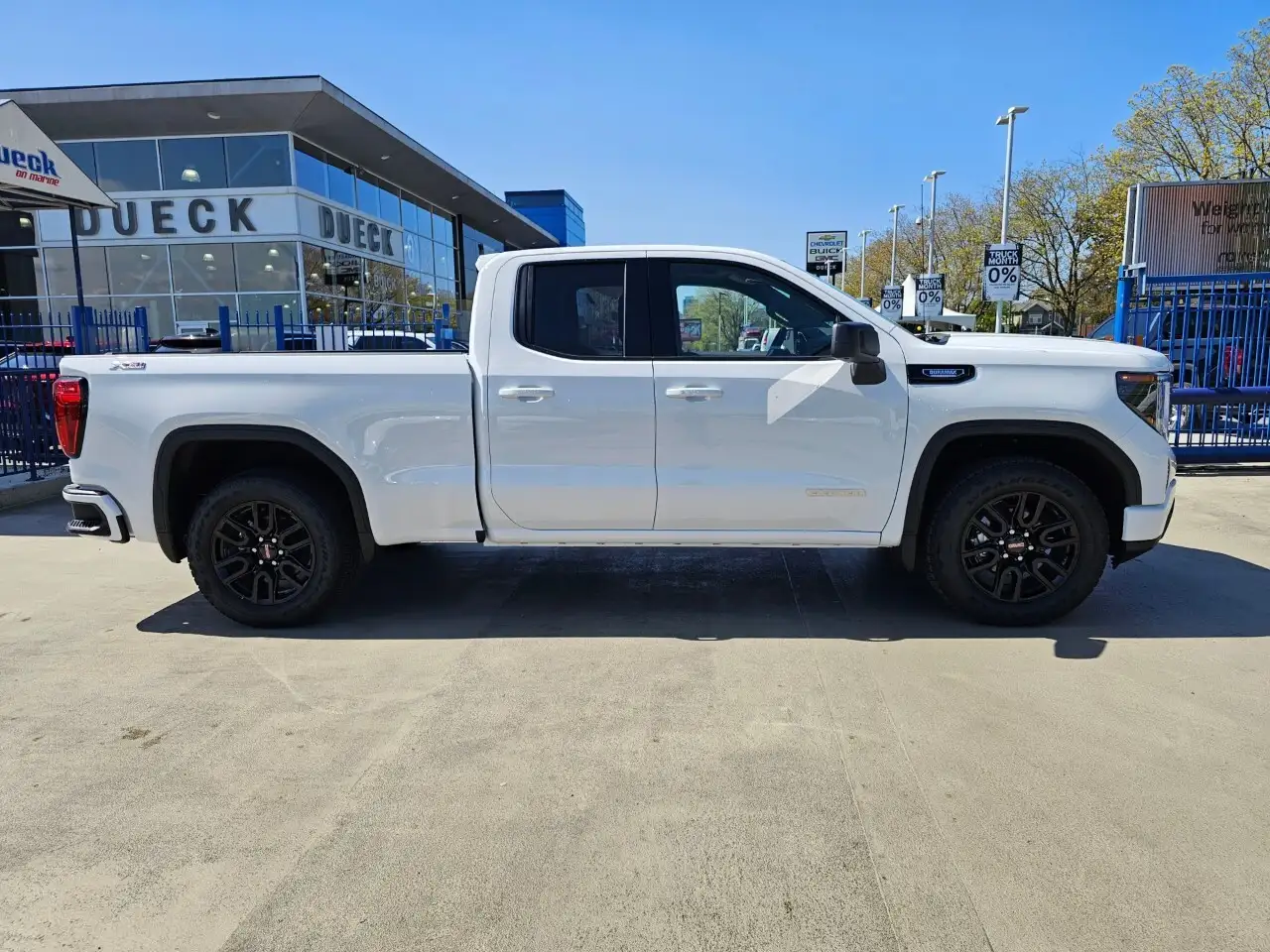 GMC Sierra 1500 снимка GMC Sierra 1500