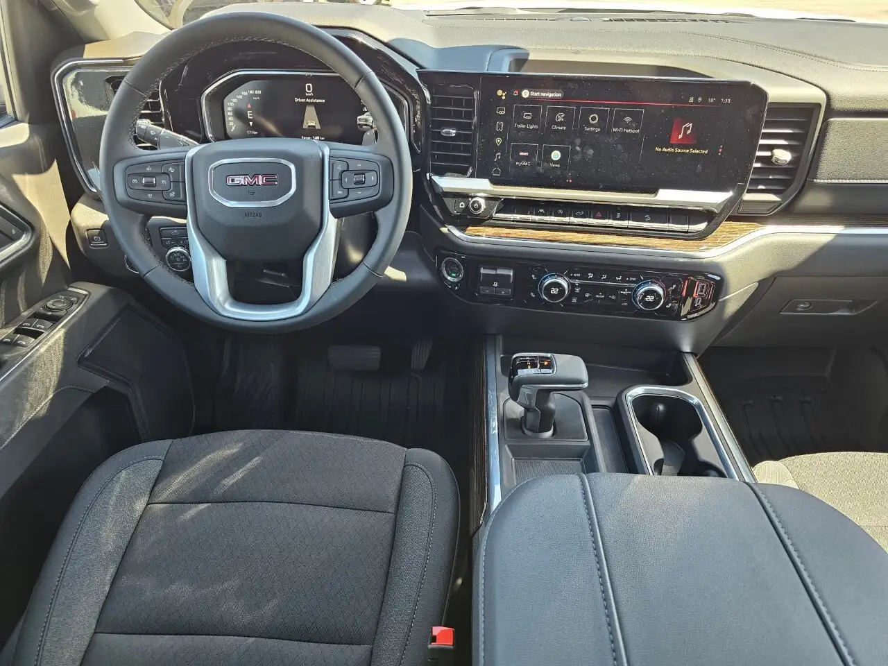 GMC Sierra 1500 снимка GMC Sierra 1500