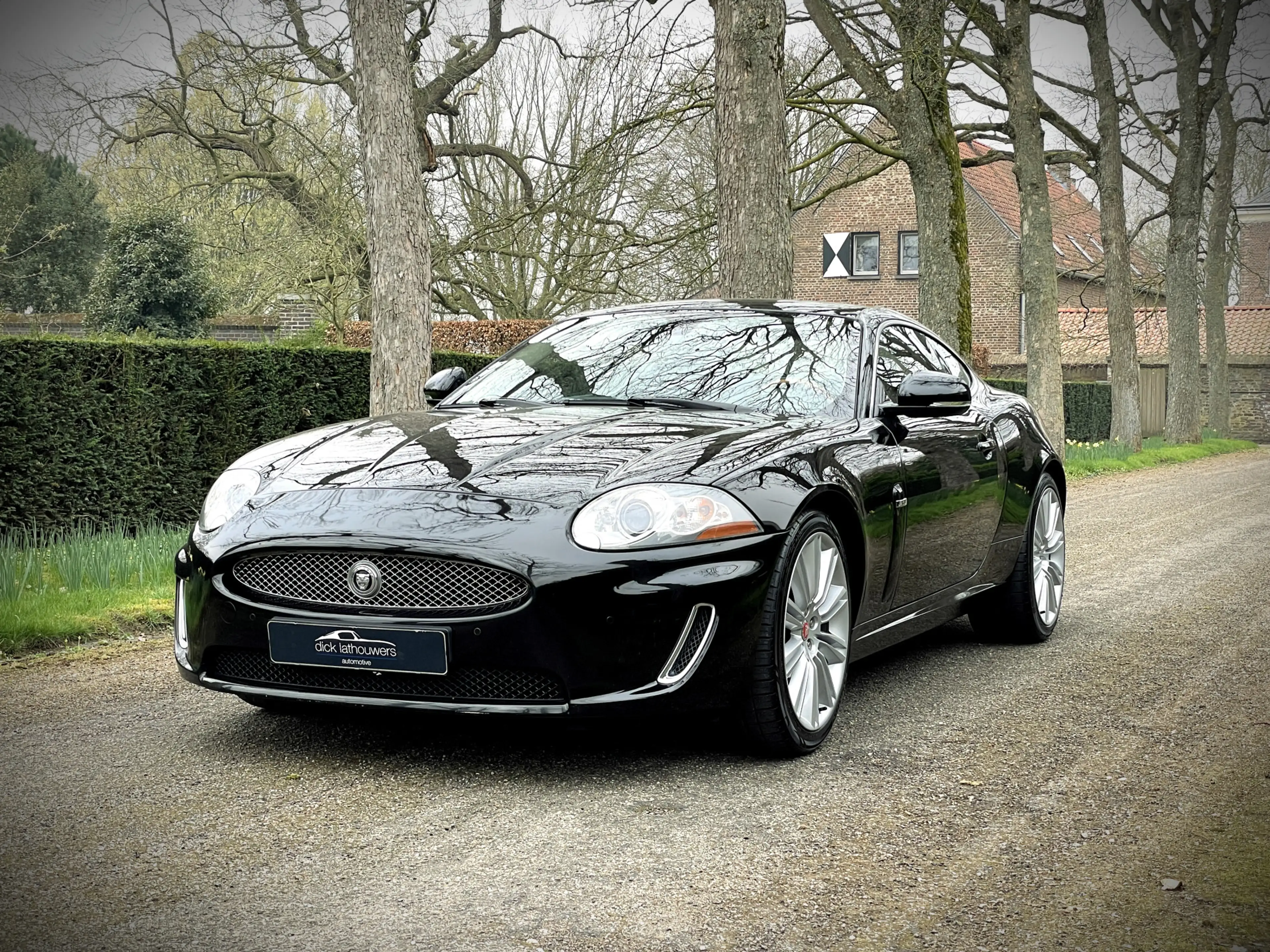 Jaguar XK 5.0 V8 Coupé / FULL SERVICE FILE / XK SPECIALIST — photo 8