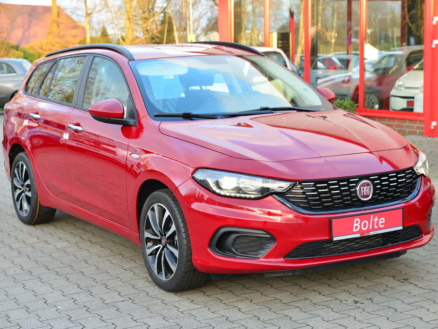 Fiat Tipo Kombi 1.4 T-Jet Lounge Rosso - 2
