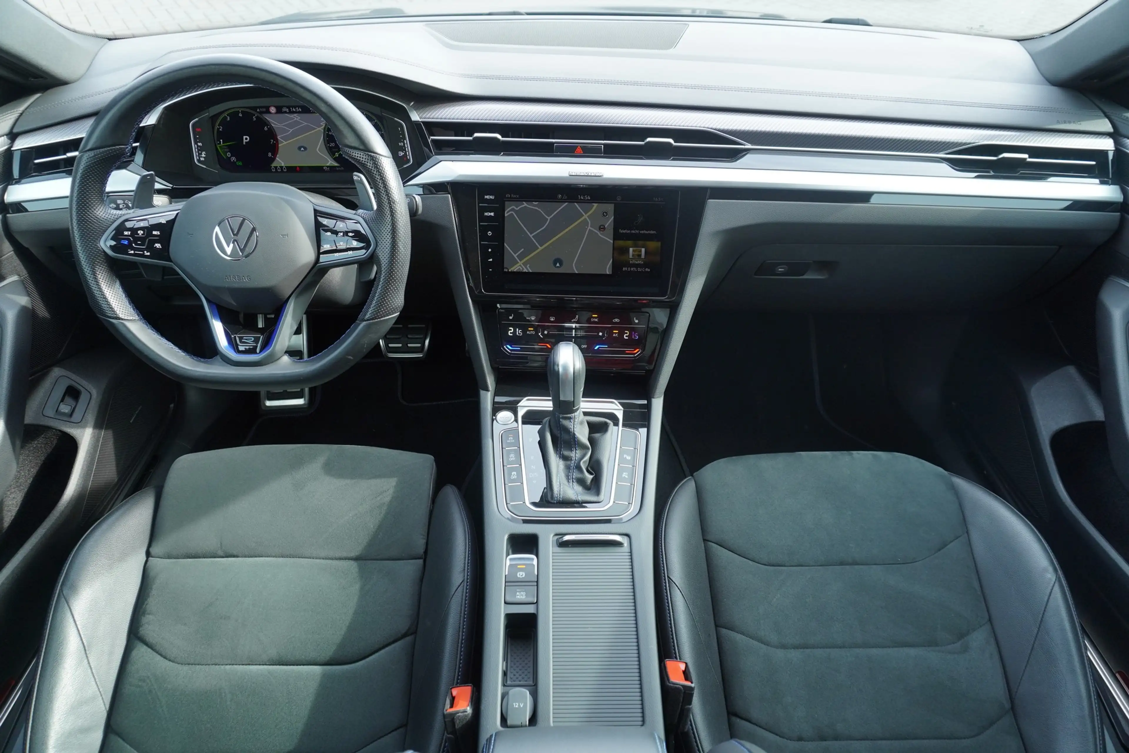 Volkswagen Arteon Shooting Brake 2.0 R 4Motion LED Navi ACC — photo 8