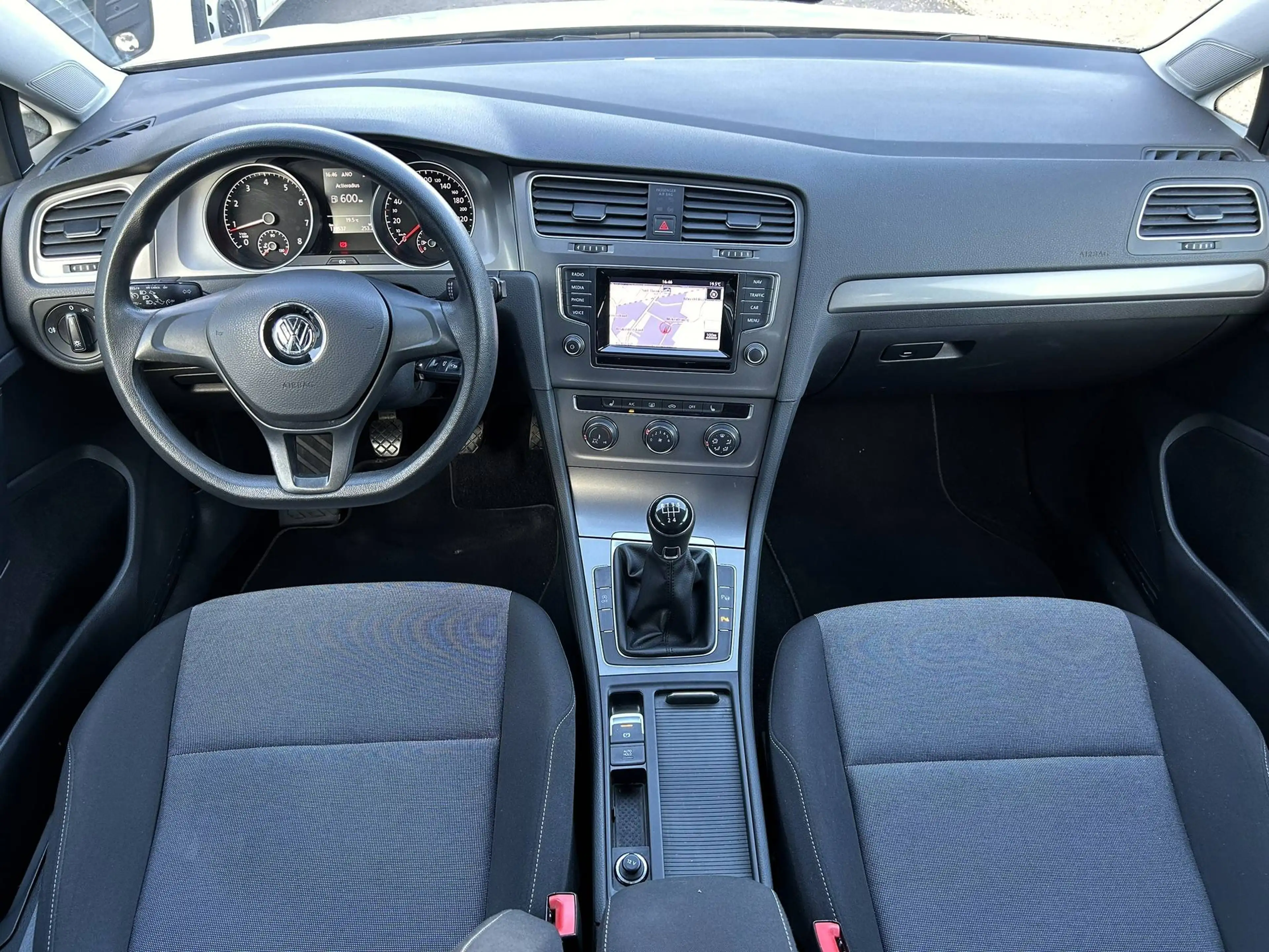 Volkswagen Golf VII 1.2 TSI Trendline | GPS | Bluetooth | Cruise contole — photo 9