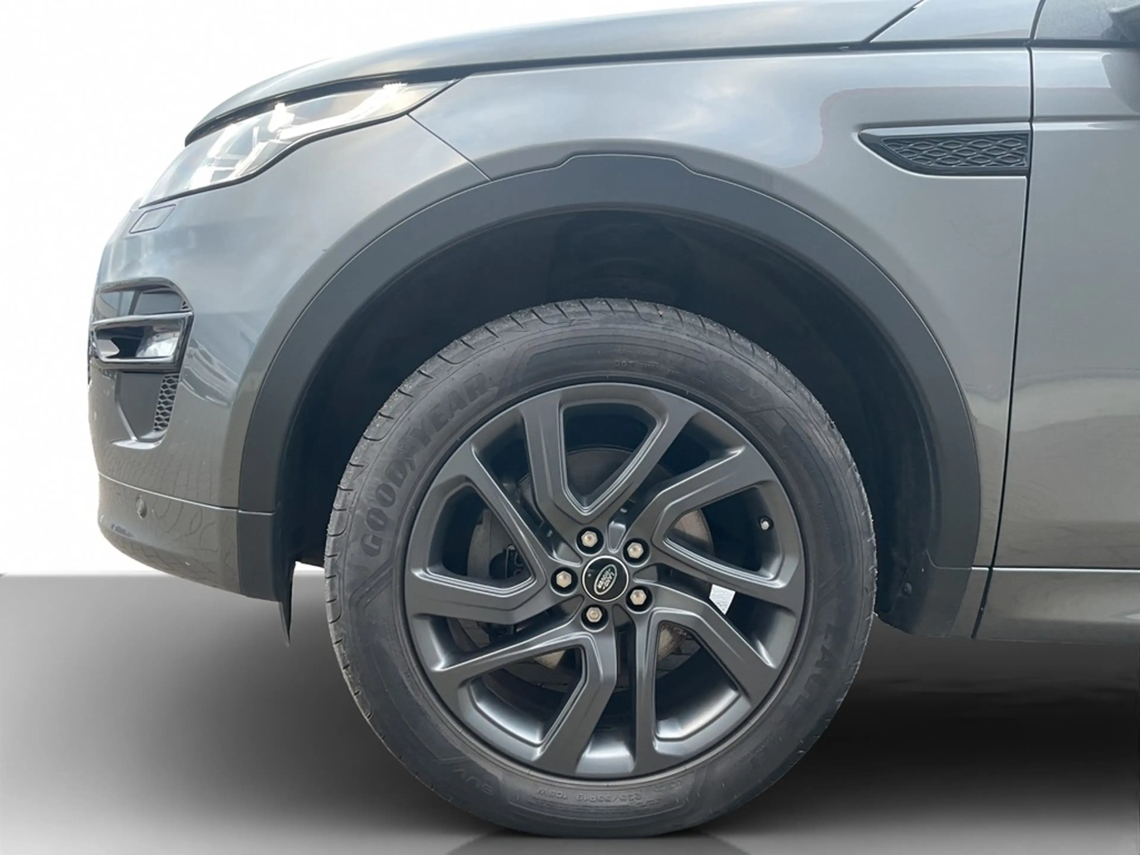 Land Rover Discovery Sport 2.0 TD4 Automatik AWD SE AHK*BI-XENON*NAV*SHZ*T... — photo 19