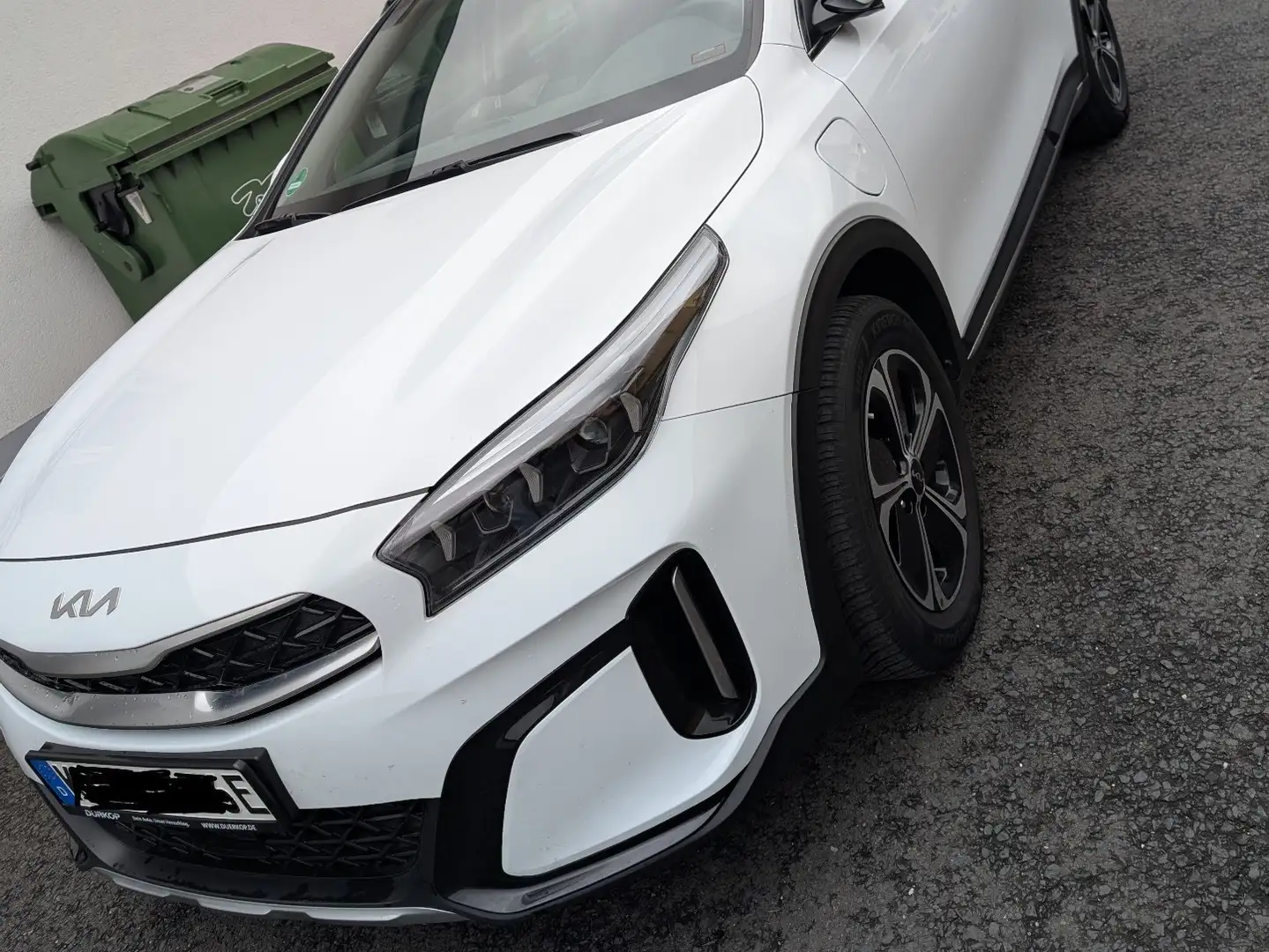 Kia XCeed Vision-1,6 Plug-in-Hybrid Alb - 1