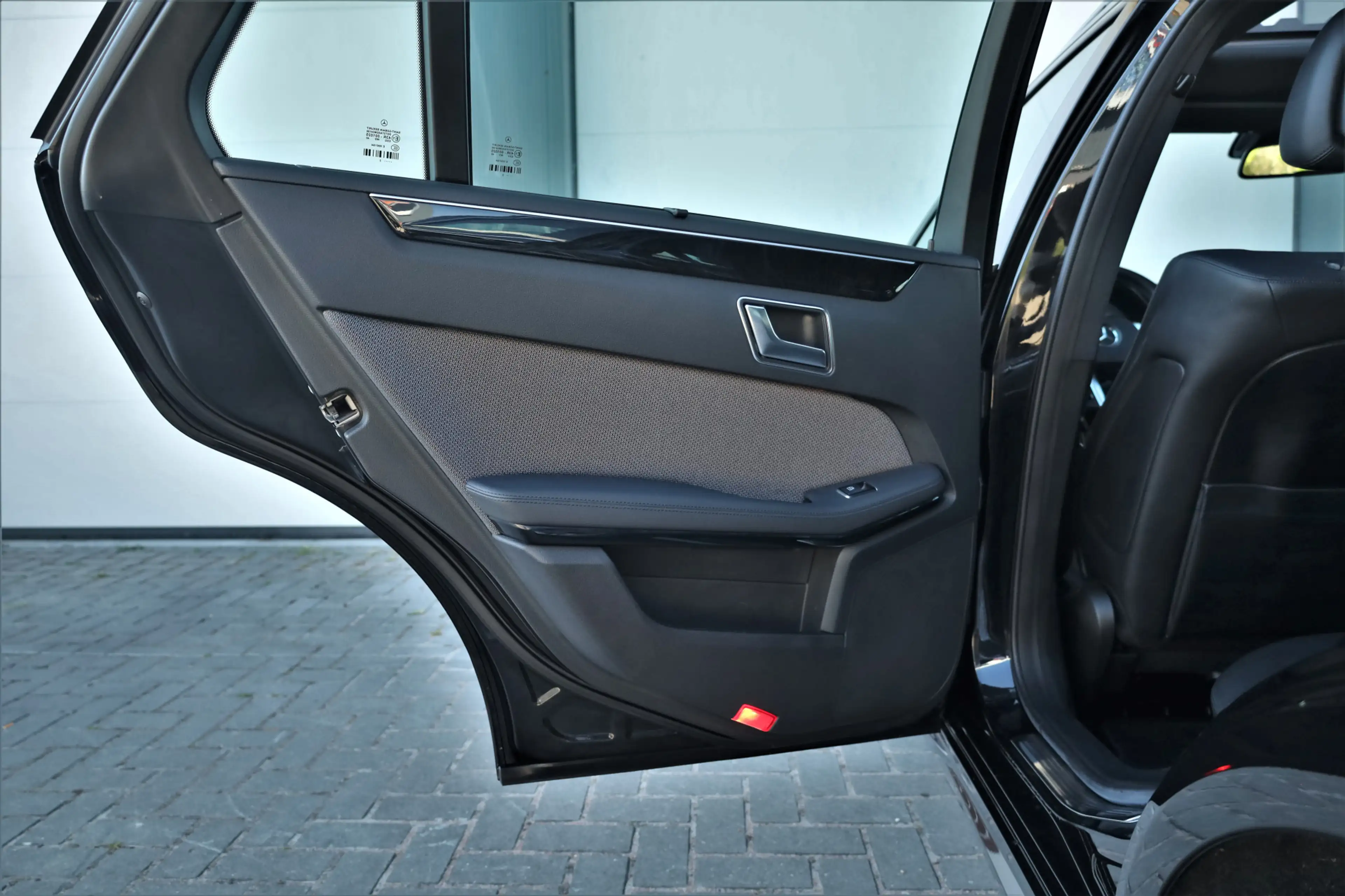 Mercedes-Benz E 250 Estate E CDI Edition Sport AMG — photo 15