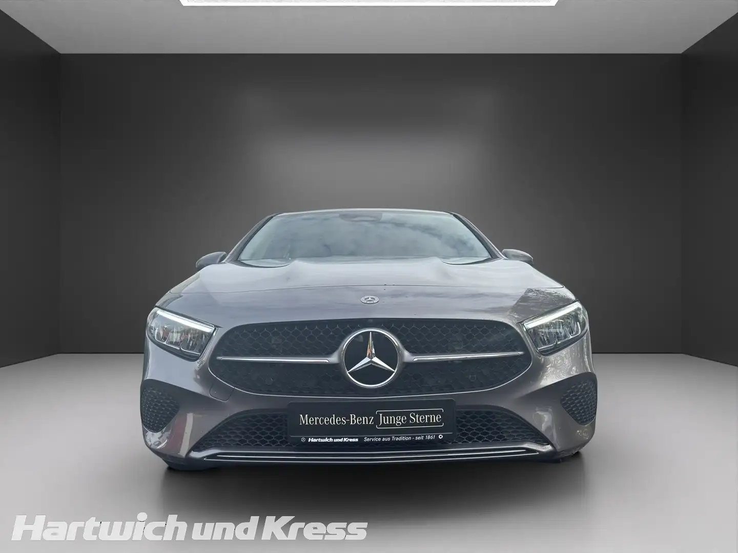 Mercedes-Benz A 180 A 180 Progressive Advanced+AHK+Kamera+LED+ Klima Grau - 2