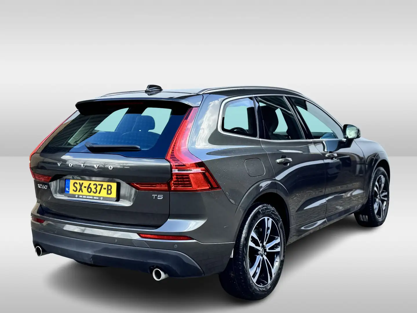 Volvo XC60 2.0 T5 Automaat Momentum Business Pack Connect Plu Gris - 2
