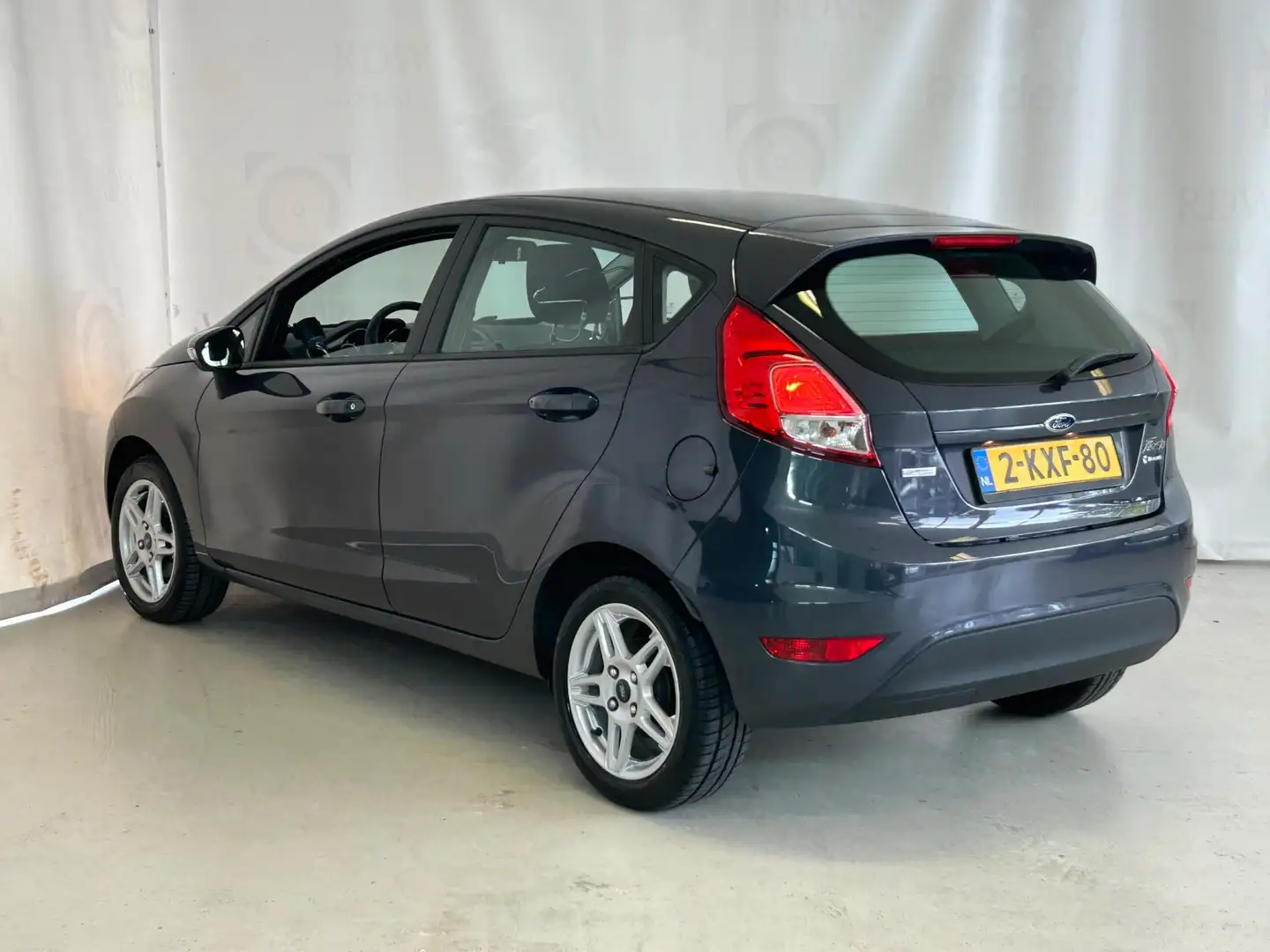 Ford Fiesta 1.0 Style|1E EIG|NAP|AIRCO|ELEK RAMEN| Gris - 2