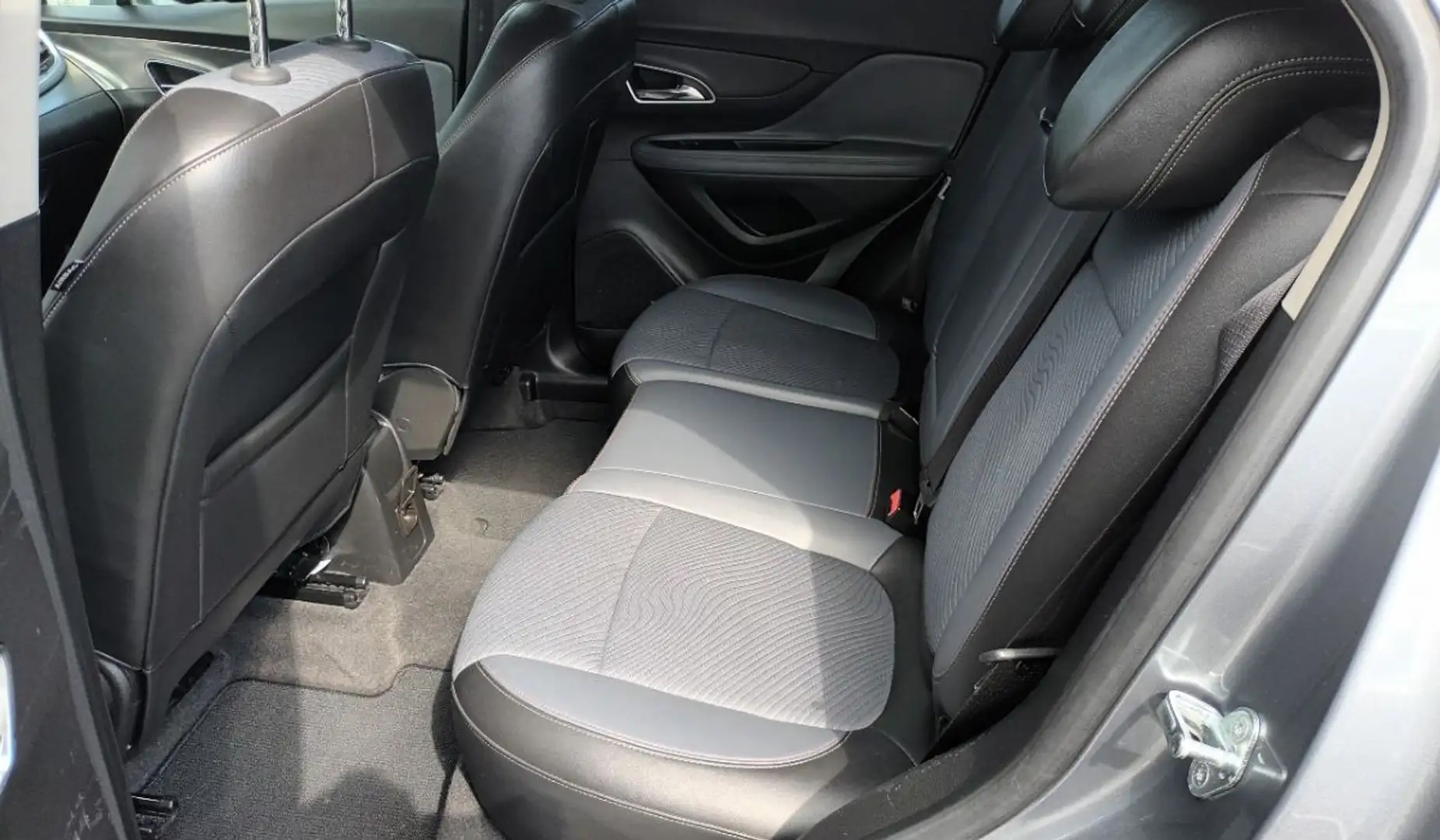 Opel Mokka 1.7 CDTI 130CH COSMO ECOFLEX START\u0026STOP 4X2 Grau - 2