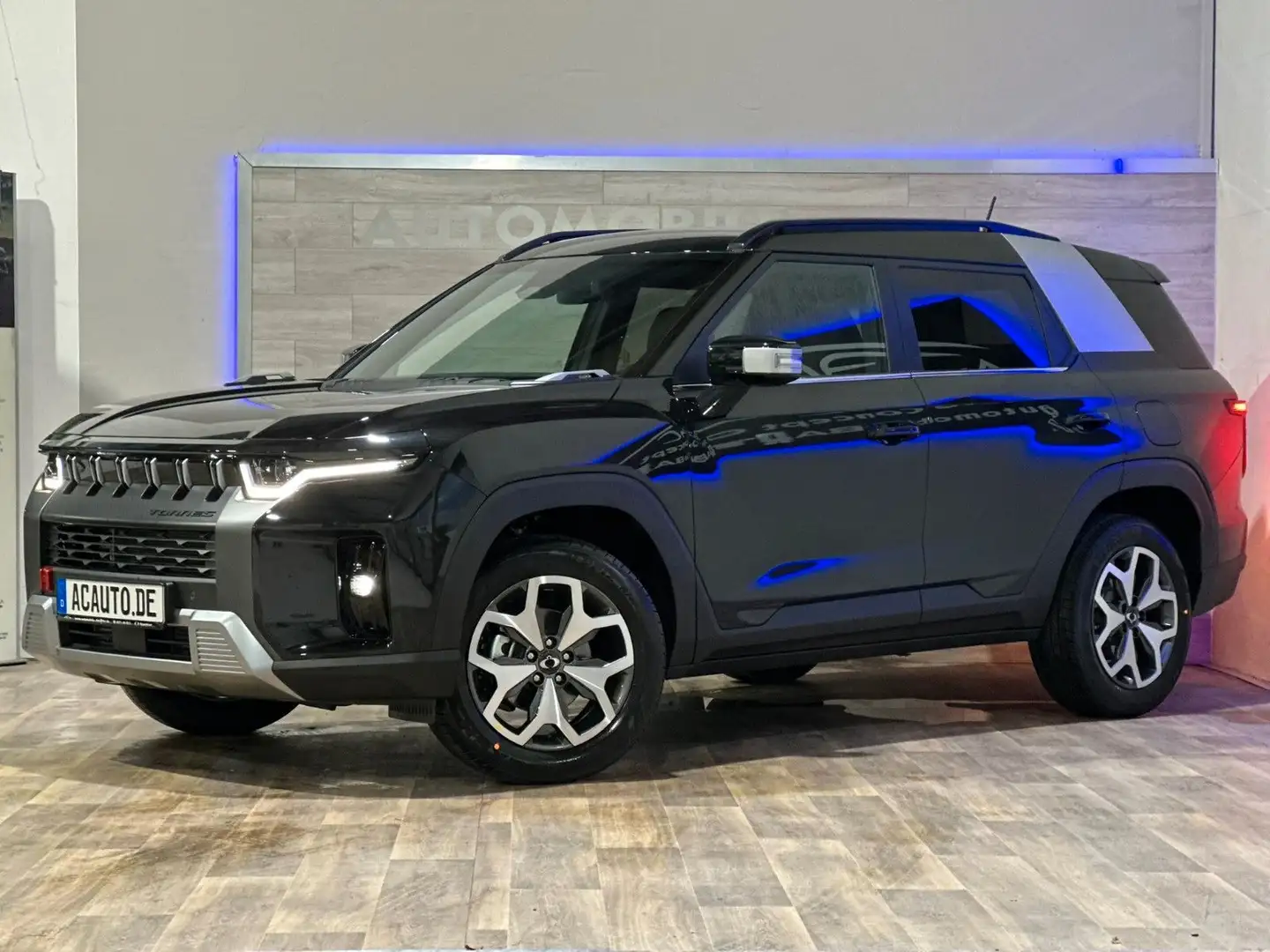 SsangYong Torres Quartz 1,5P 6AT 2WD*VollLED*18"LM*Leder* Fekete - 1