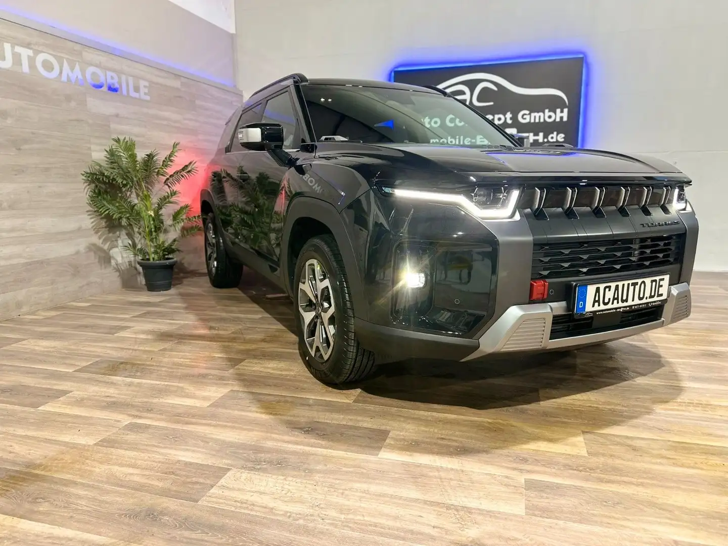 SsangYong Torres Quartz 1,5P 6AT 2WD*VollLED*18"LM*Leder* Fekete - 2