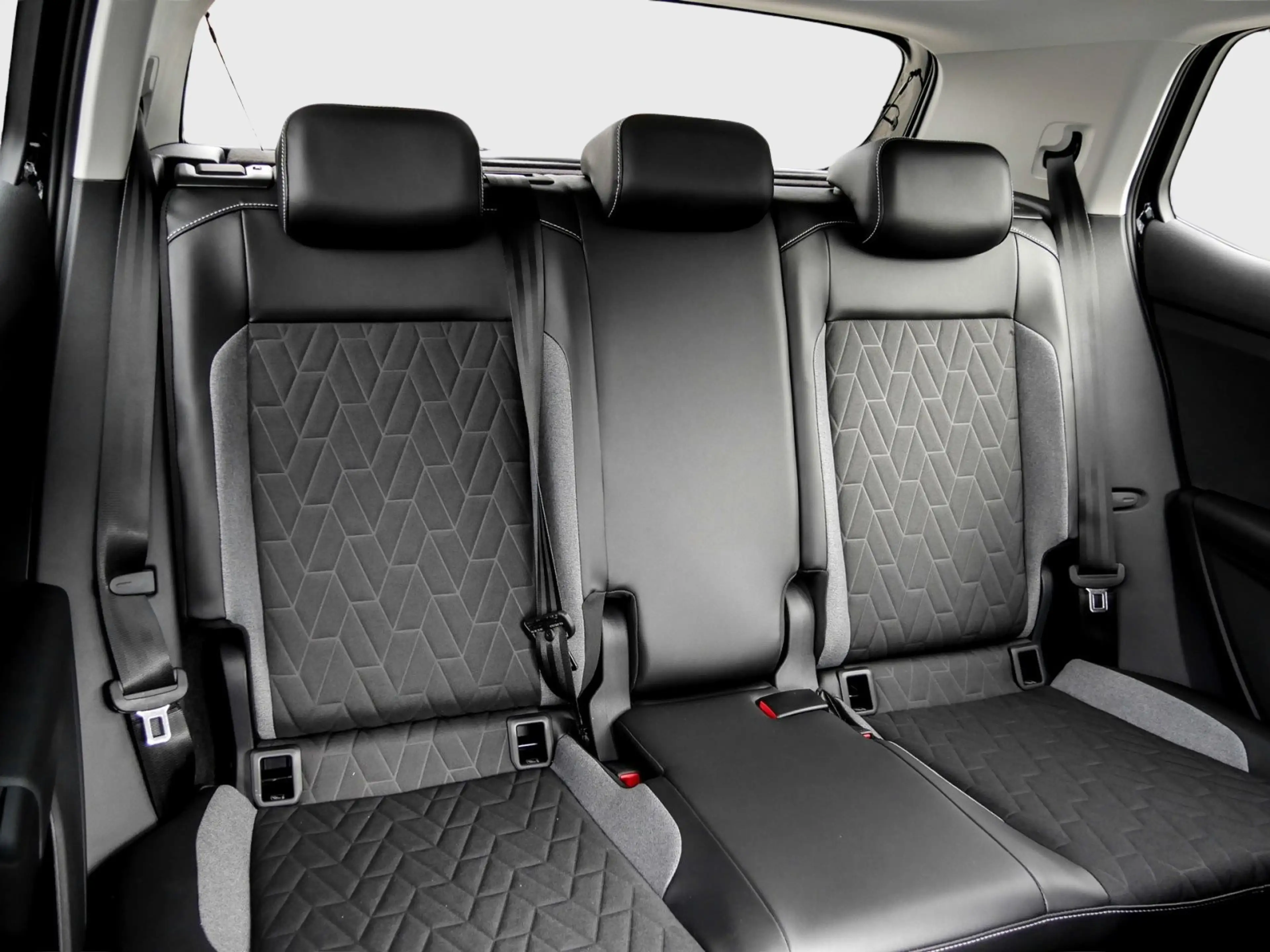Volkswagen T-Cross ENERGY 1.0 TSI DSG LED Navi AHK TravelAss. Ganz... — photo 4