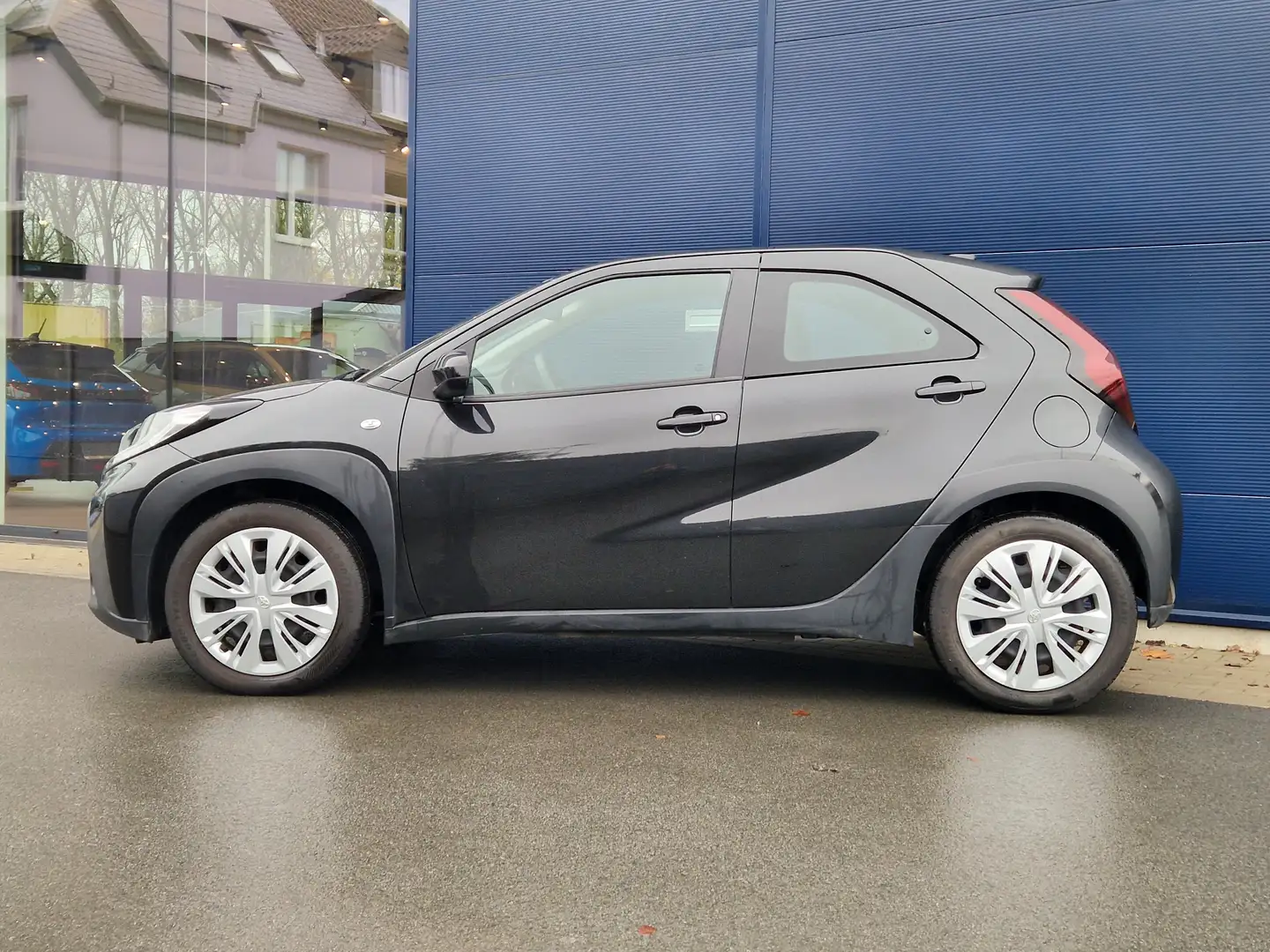 Toyota Aygo 1.0i VVT-i X-play Zwart - 2