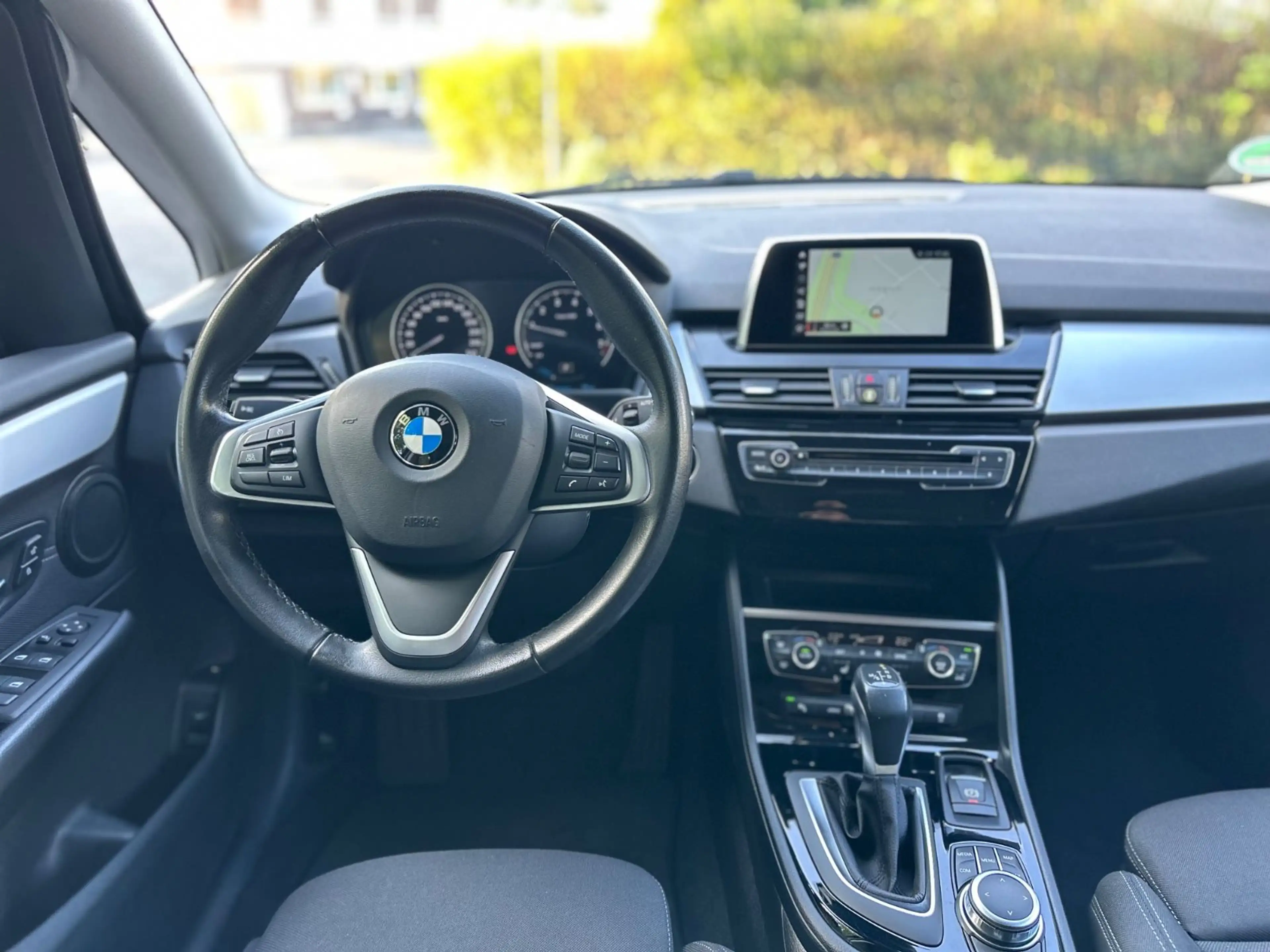 BMW 225 Advantage,Automatik — photo 10