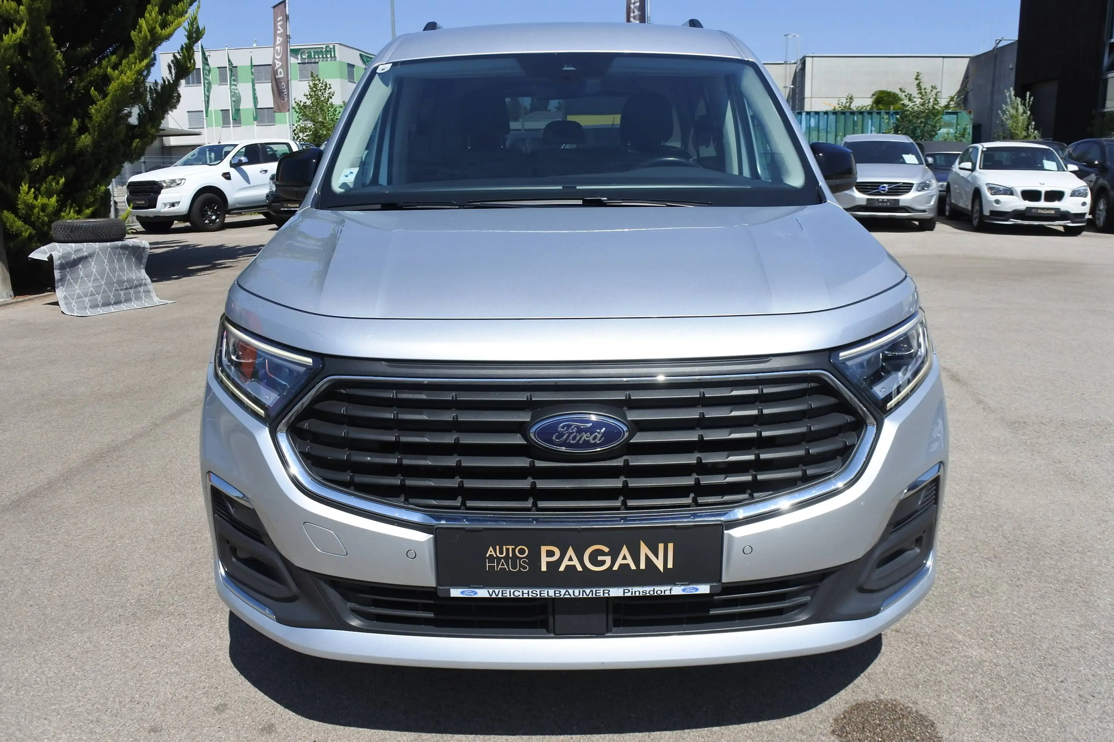 Ford Tourneo Connect Tourneo Connect 2,0 EcoBlue XL Titanium — photo 4