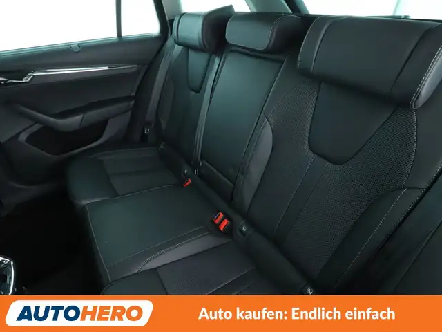 Skoda Octavia view 14