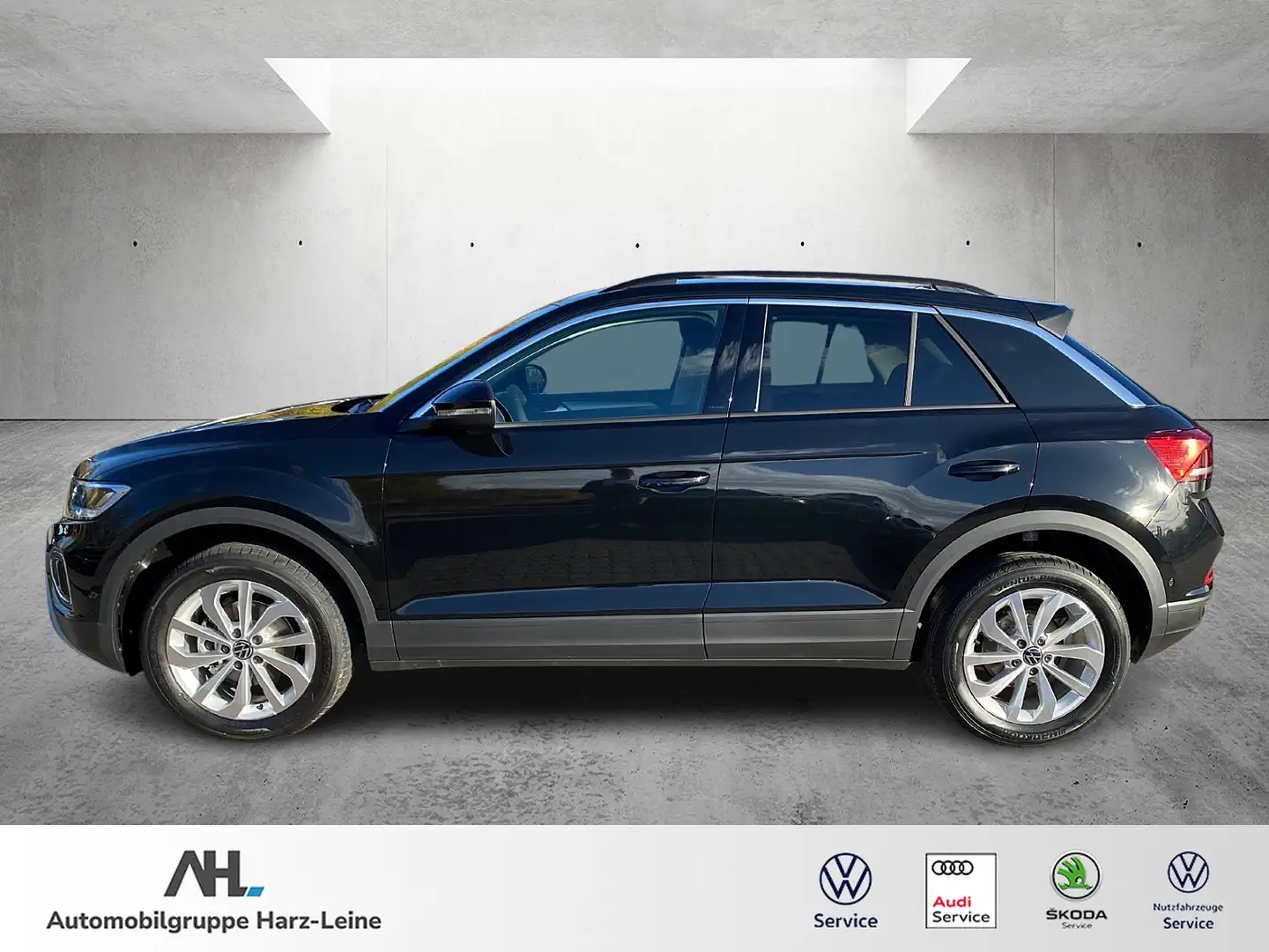 Volkswagen T-Roc 1.5 TSI "Life" DSG/AHK/LED/ACC/RFK/APP-Connect Schwarz - 2