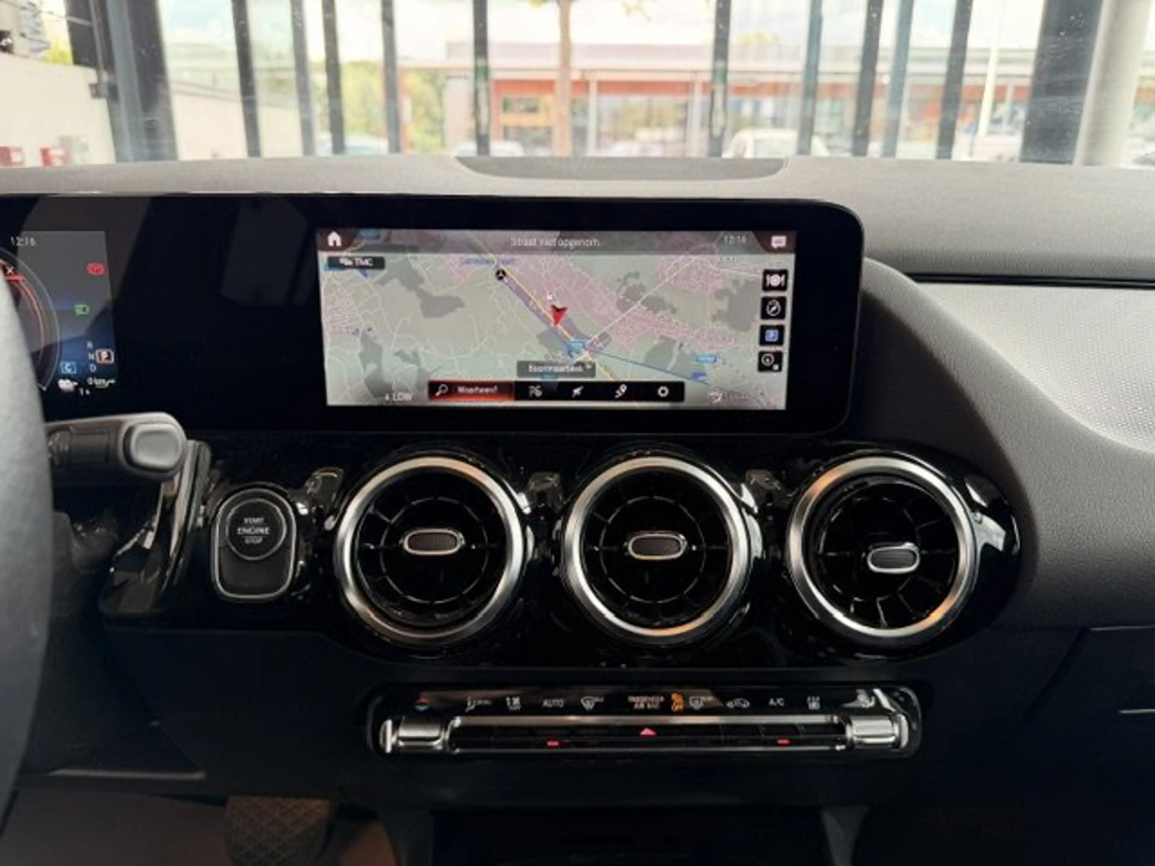 Mercedes-Benz GLA 250 250e PLUG-IN HYBRID AUTOMAAT PANO OPEN DAK — photo 11