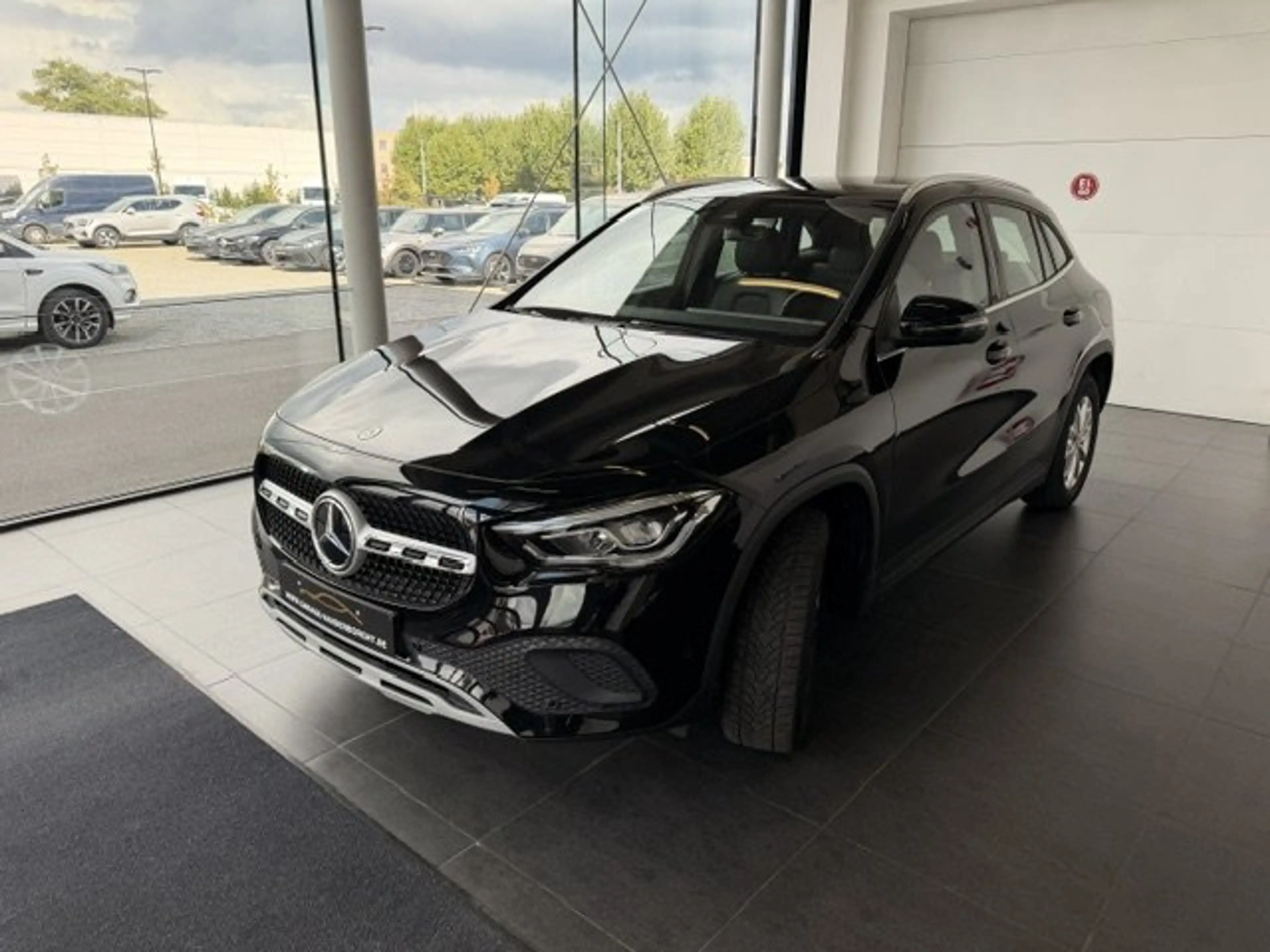 Mercedes-Benz GLA 250 250e PLUG-IN HYBRID AUTOMAAT PANO OPEN DAK — photo 3