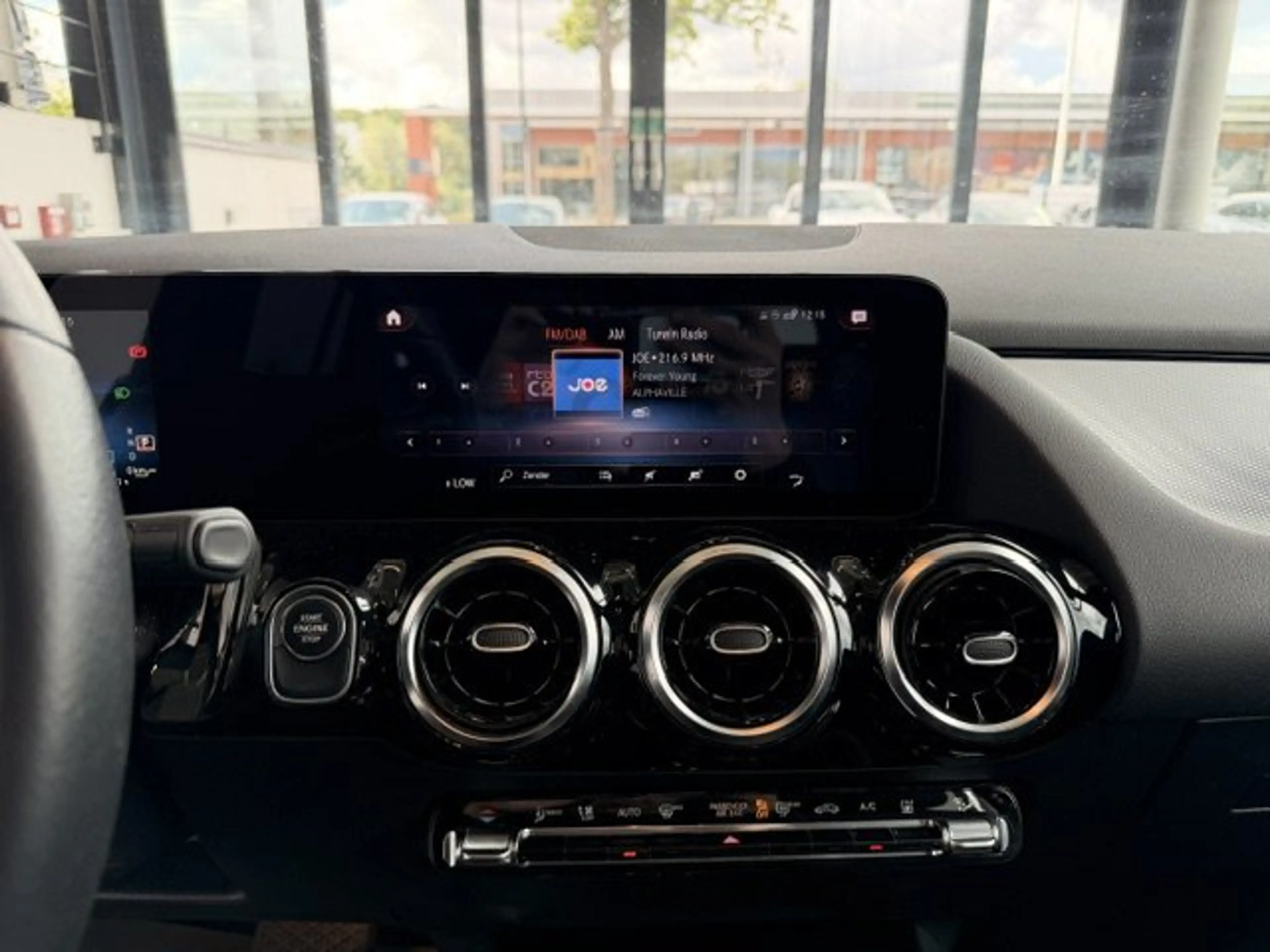 Mercedes-Benz GLA 250 250e PLUG-IN HYBRID AUTOMAAT PANO OPEN DAK — photo 13
