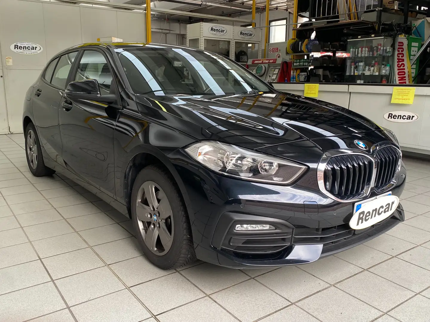 BMW 116 Serie 1 F40 116d Sport auto Noir - 1