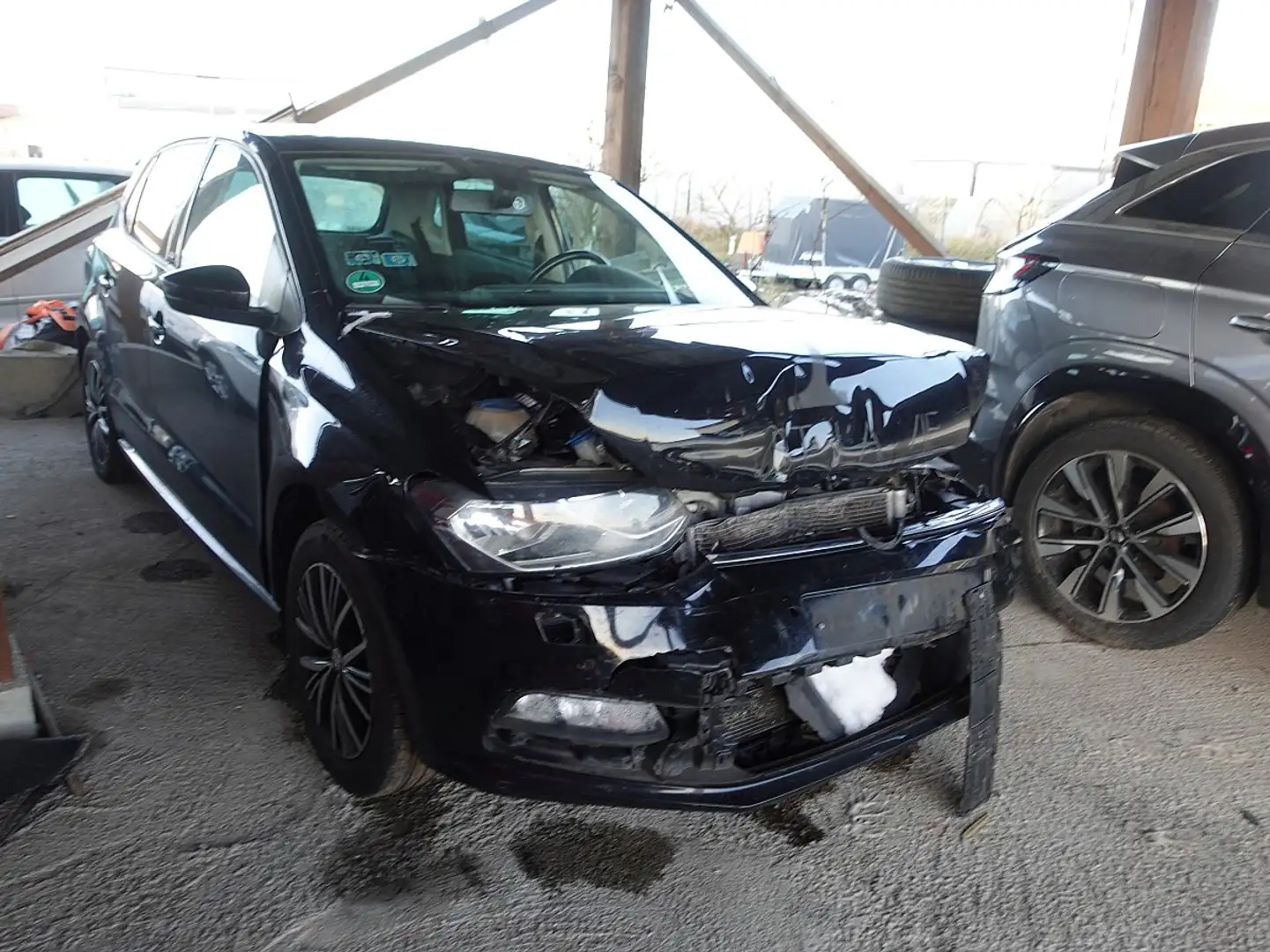 Volkswagen Polo 1,2 Schwarz - 1