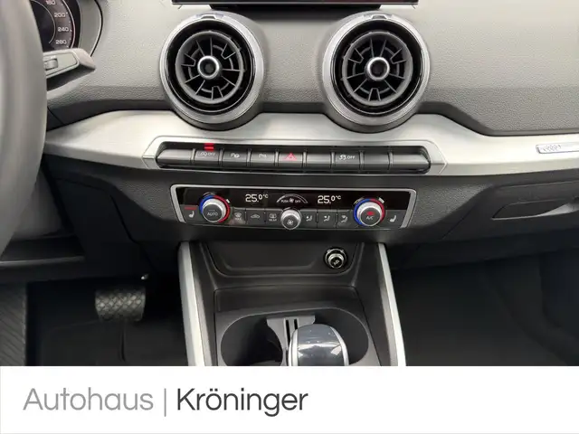 Audi Q2 view 14