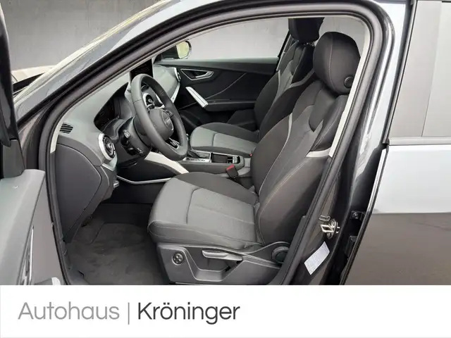 Audi Q2 view 7