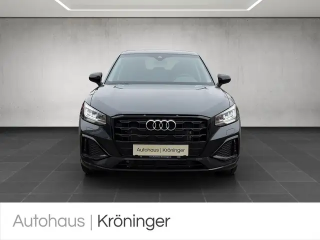 Audi Q2 view 5