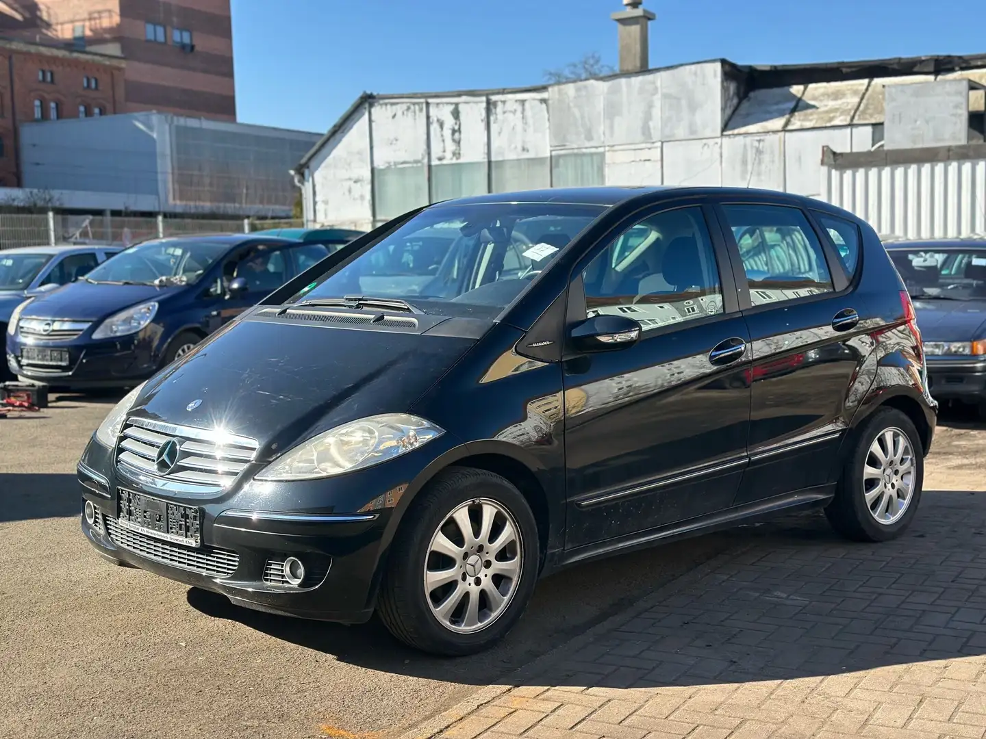 Mercedes-Benz A 150 Elegance Černá - 1